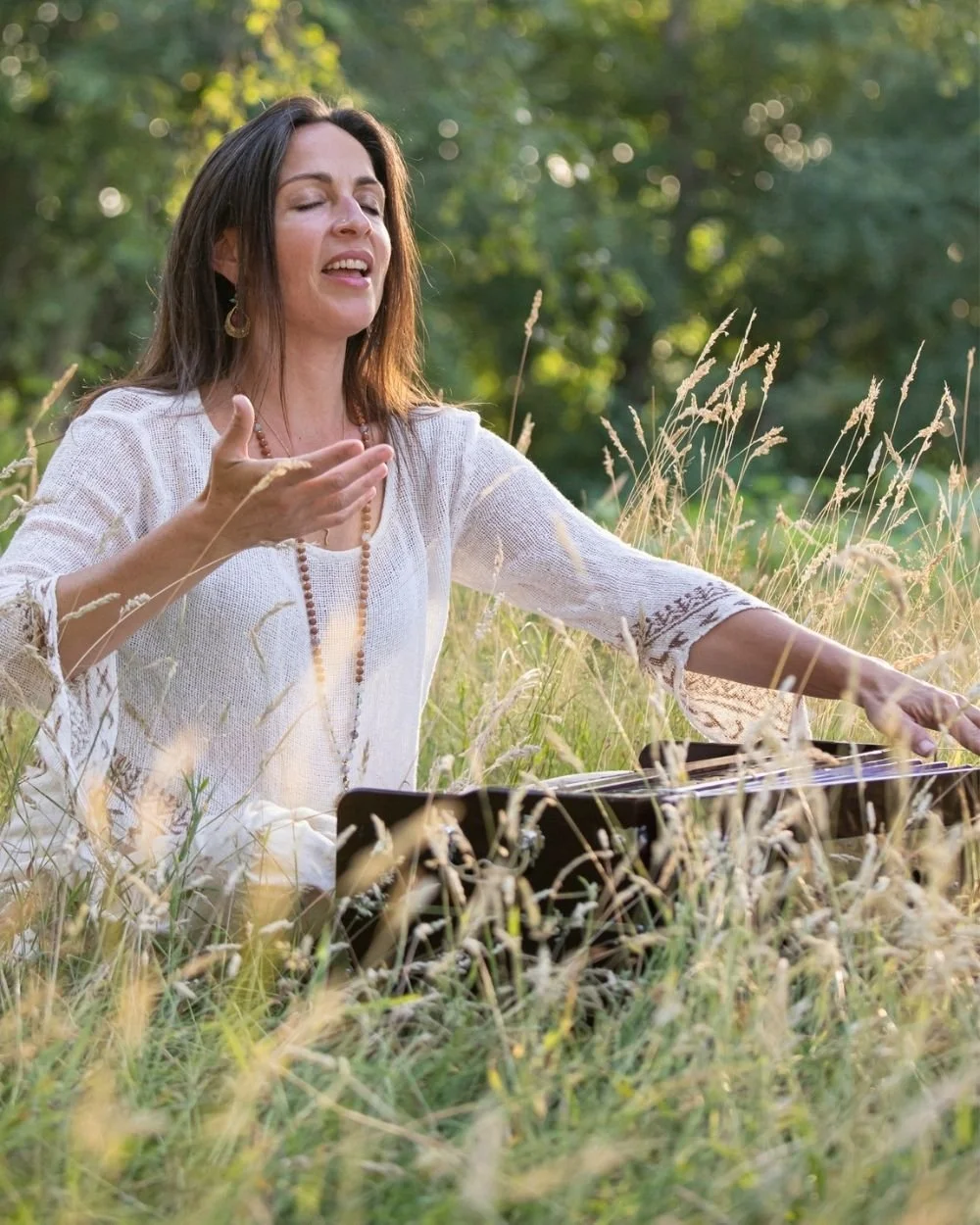 NEW MOON RITUAL
SUNDAY 19th OCTOBER

Gather in sacred space and channel the powerful manifestation energies of the New Moon.

Our ritual will begin with Mama Cacao's heart-opening, protective embrace, creating a nurturing and supportive environment. 