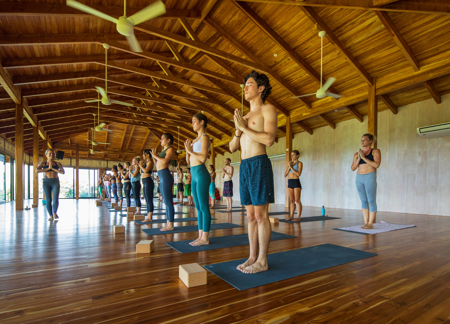 costa rica - yoga (4).png