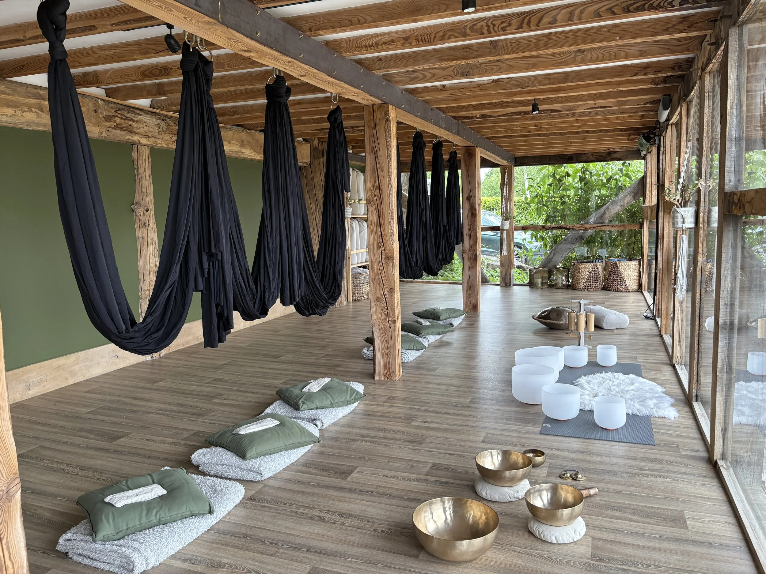 Floating Sound Bath — FLOURISH