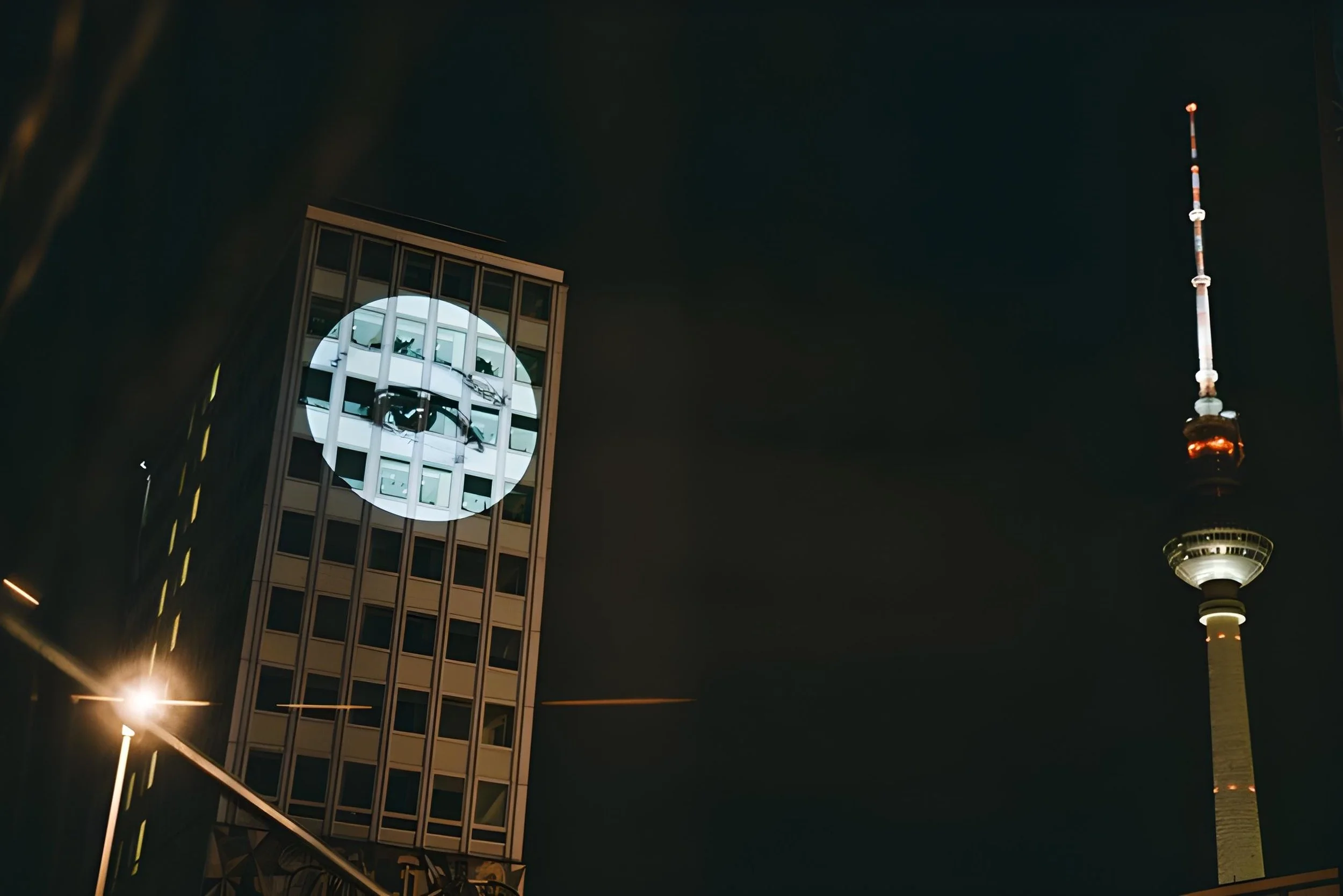 Mira, Marjorie Chau’s light intervention on surveillance, resistance and ocular trauma during Chile’s social uprising.