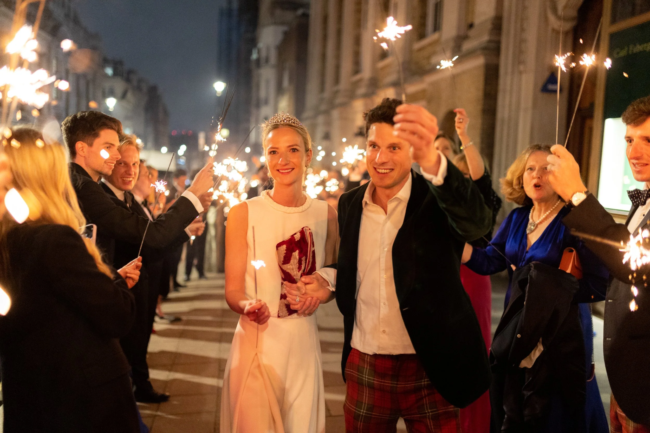 B3569-922-2- srgb.jpg