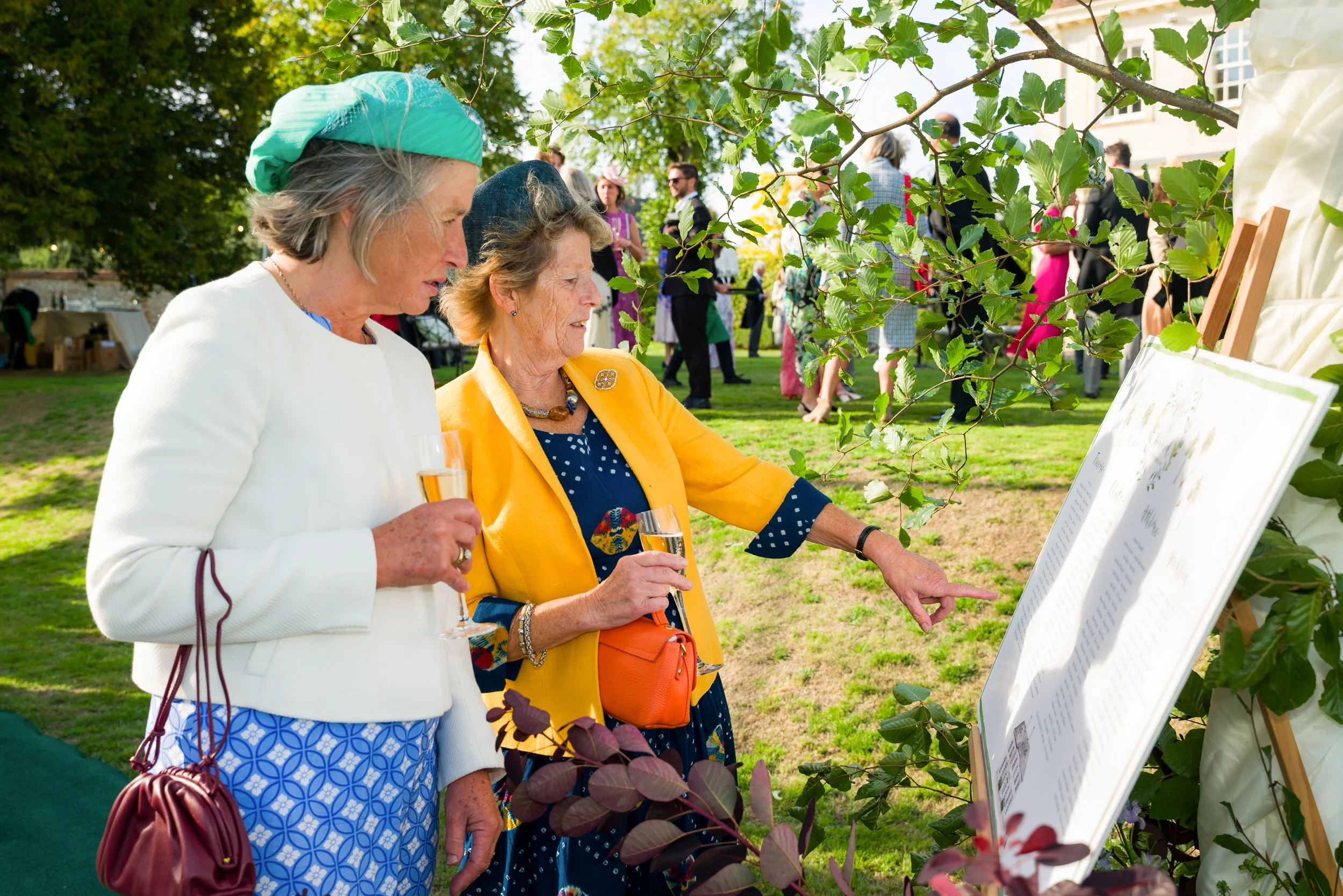 H5590--876- srgb.jpg