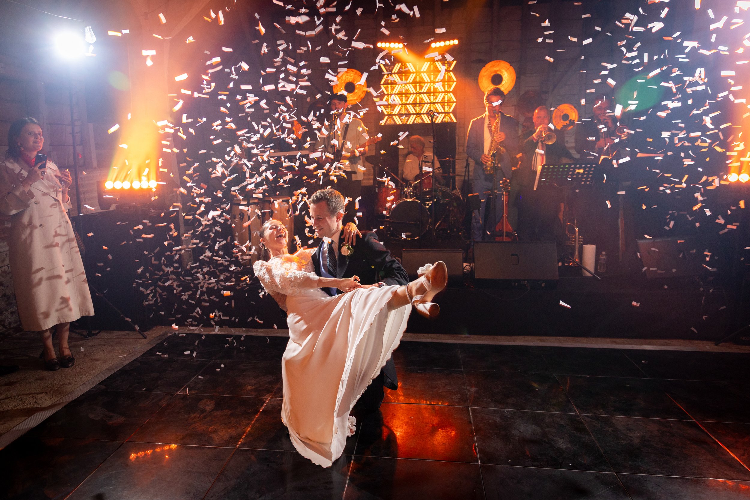 S5881-1252-2- srgb.jpg