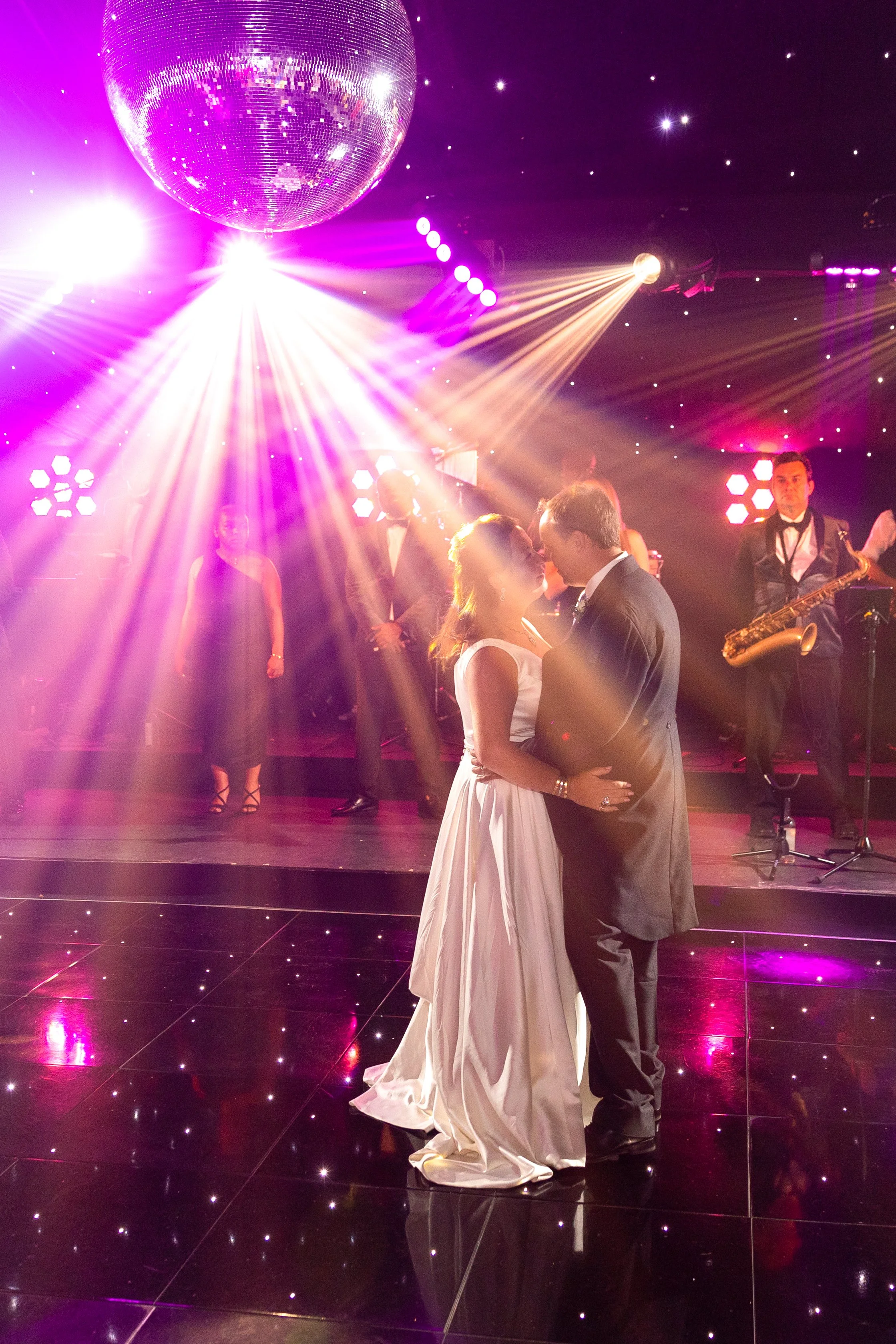 M3538-1354- srgb.jpg