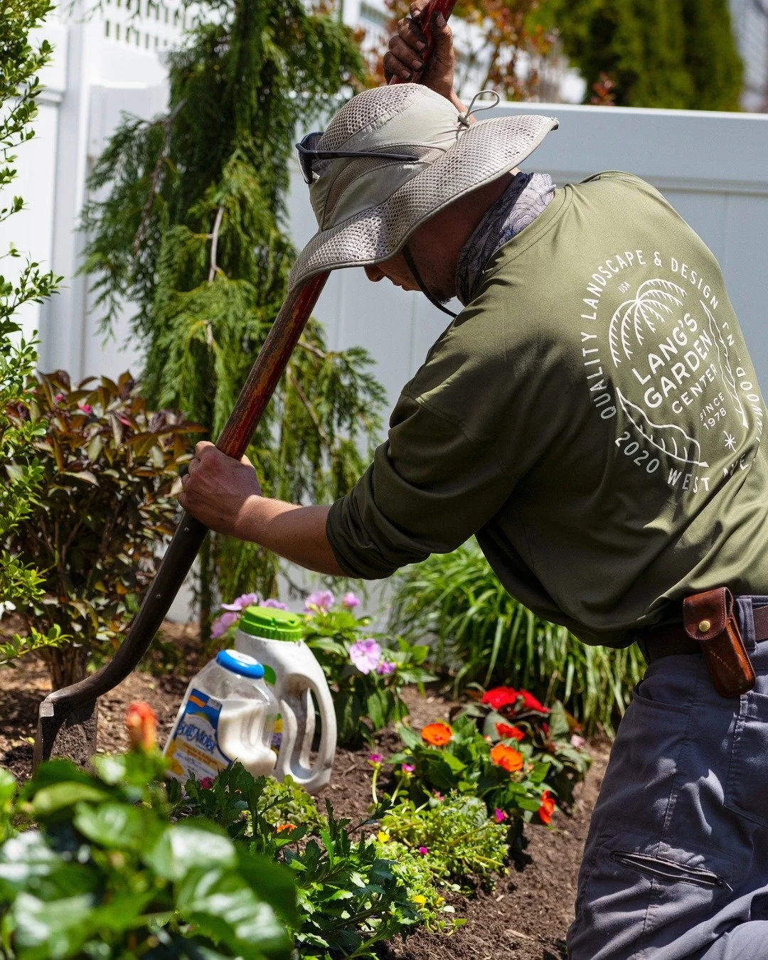 🌺 Monday Motivation 🌺

Take a look at some of our previous landscaping creations, and get inspired to start planning your yard's makeover!

📍 Lang's Garden Center - 2020 West Ave, Linwood
📞 (609) 927-6283
🕐 Open Mon to Sat 8am-5pm | Sunday 9am-3