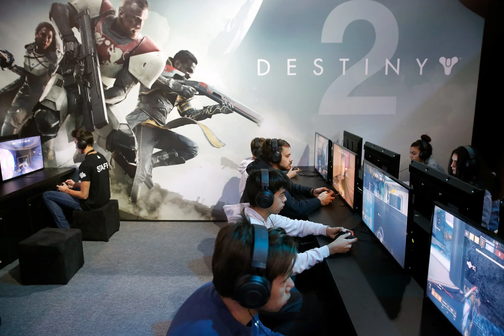 Кто является разработчиком игры. Студия bungie. студия bungie игры. bungie команда. активижн разработчики.