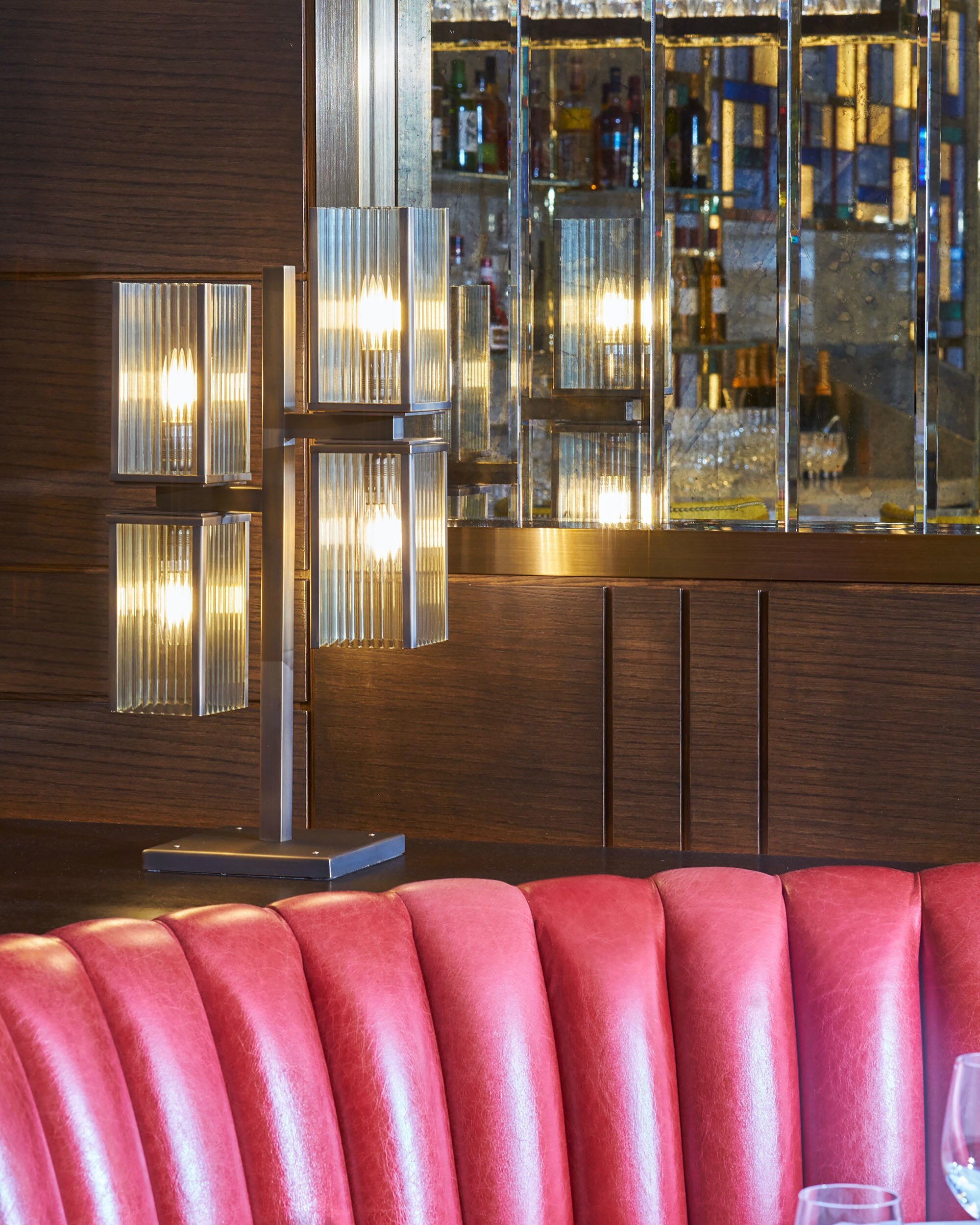 Devonshire-Club-luxury-hotel-design-dining.jpg