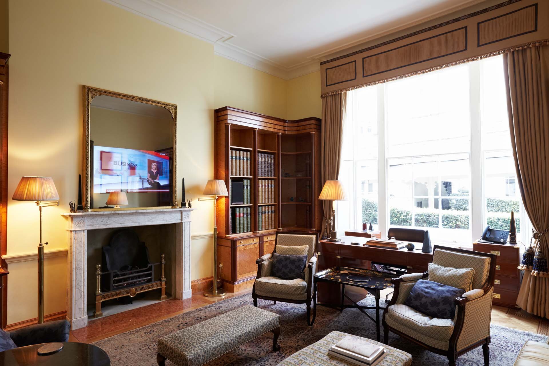 portfolio-1015-12-drawing-room-study.jpg