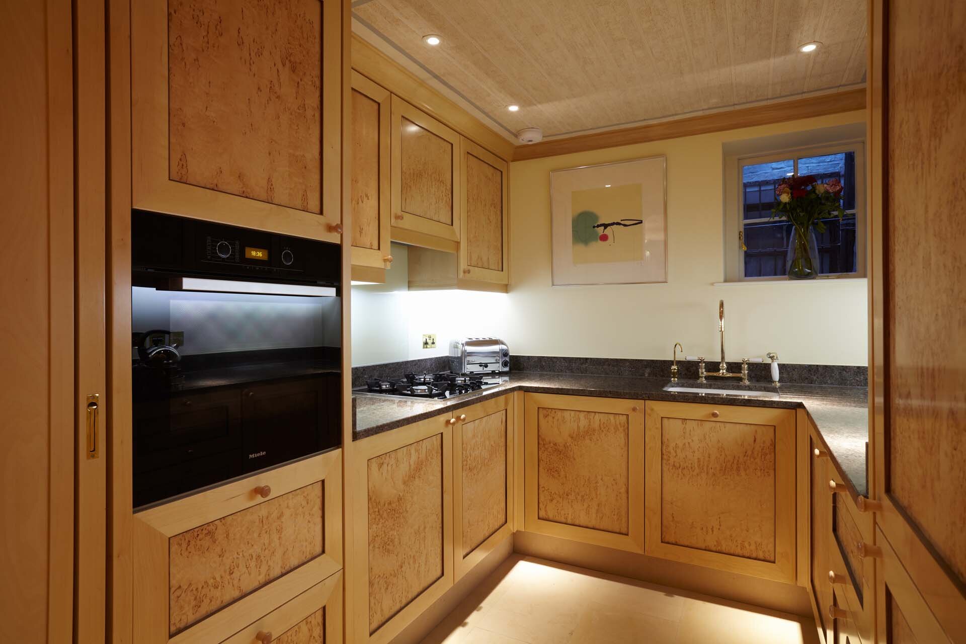 portfolio-1015-33-kitchen.jpg