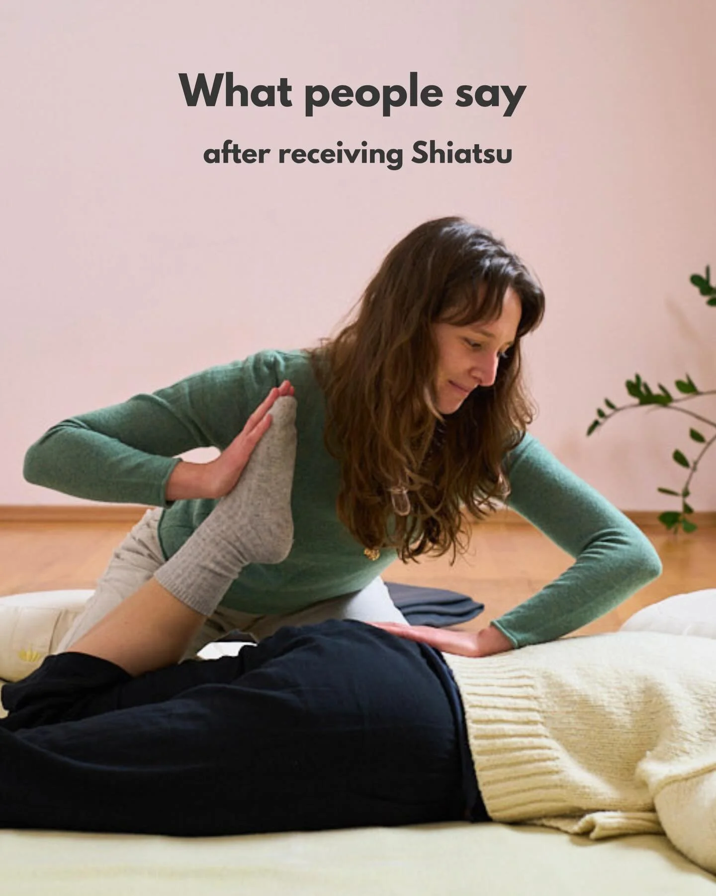 💆🏻&zwj;♀️ Thank you for all the love this year ✨ 

Feeling so grateful for hundreds of beautiful sessions, filled with laughter, tears and deep exhales. 

From the 4 walls of my praxis, to the open skies of Festivals. 

Grateful for the healing pow