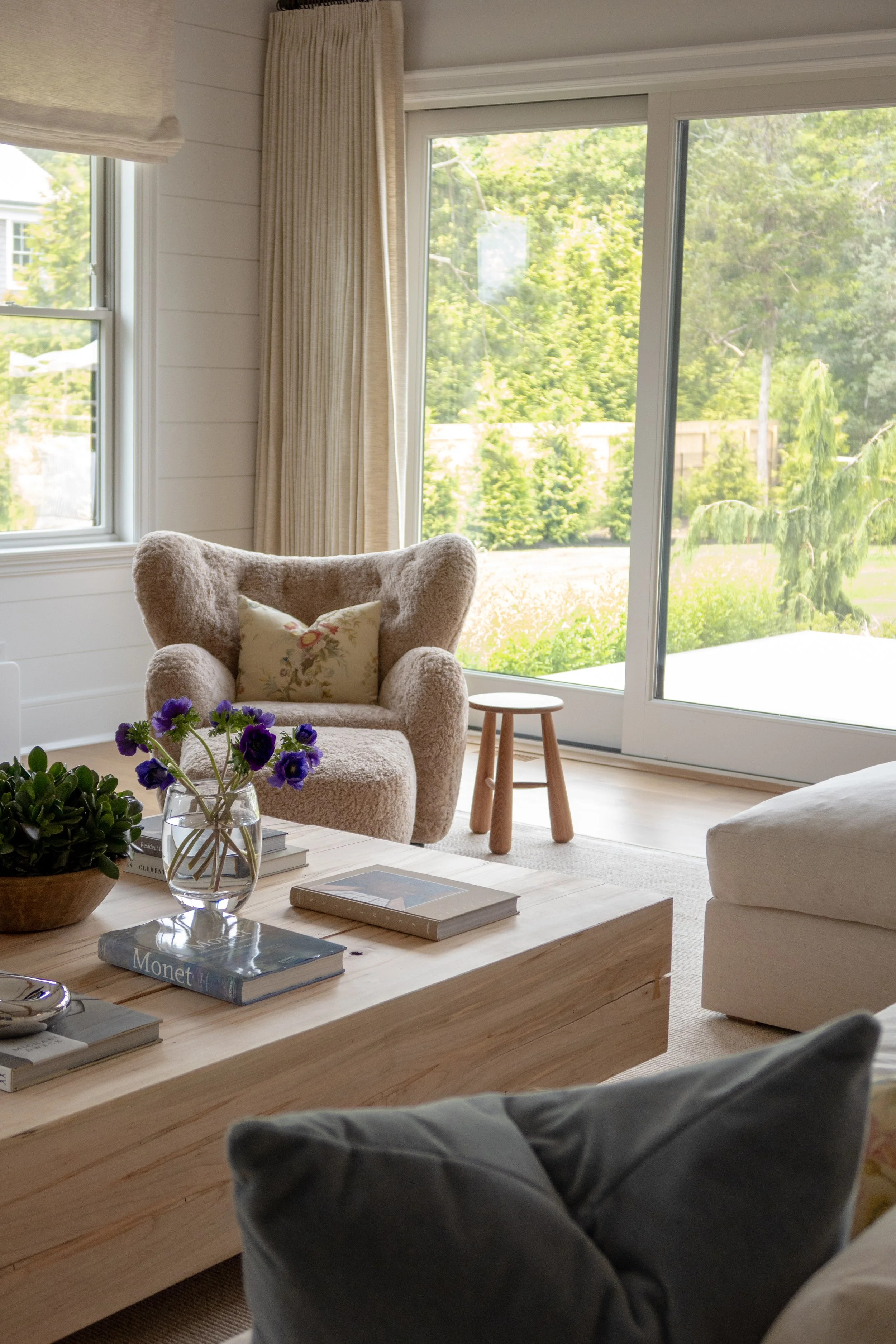 MAGIC IN THE HAMPTONS