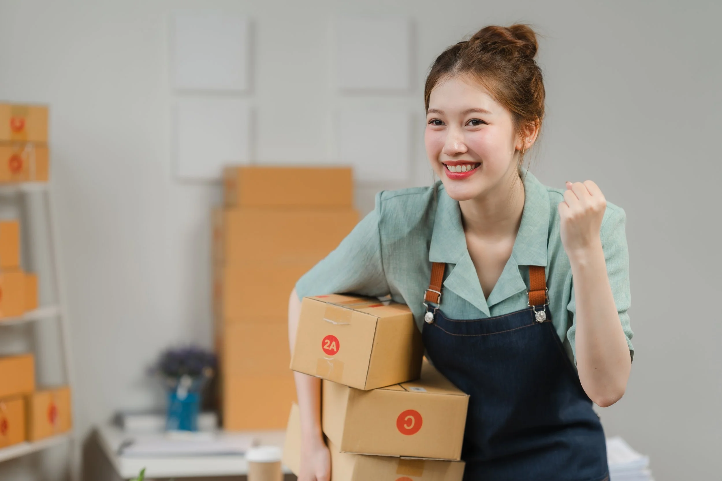 From Search to Sale: 4 Simple Ways to Advertise Your Small Business on Etsy and Shopify