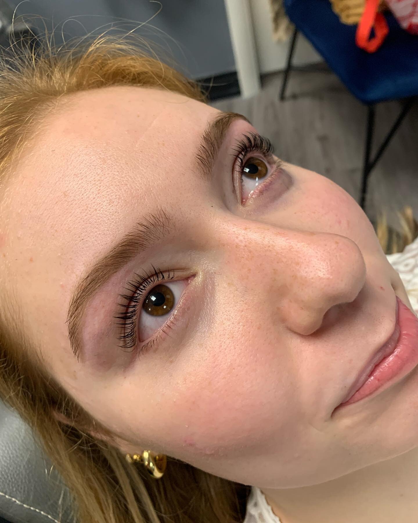 Not many things are more satisfying then fresh brows.. except maybe fresh lashes 👏🏼👏🏼 

#lashlift #lashtint #beforeandafter #transformation #browshaping #browgoala #browthreading #pittsburgh #pittsburghsalon #pittsburghspa #picoftheday