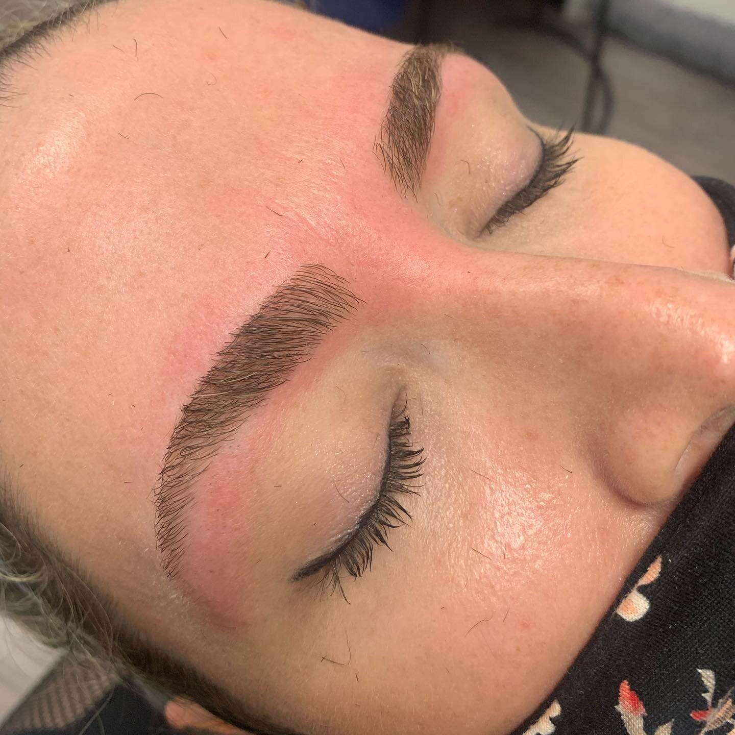 Sister brow goals! 

Do you have a friend, family member or partner interested in trying threading? Bring them to your next appointment and I&rsquo;ll take it from there 😉 

#browthreading #threading #browgoals #pittsburgh #pittsburghsalon #pittsbur