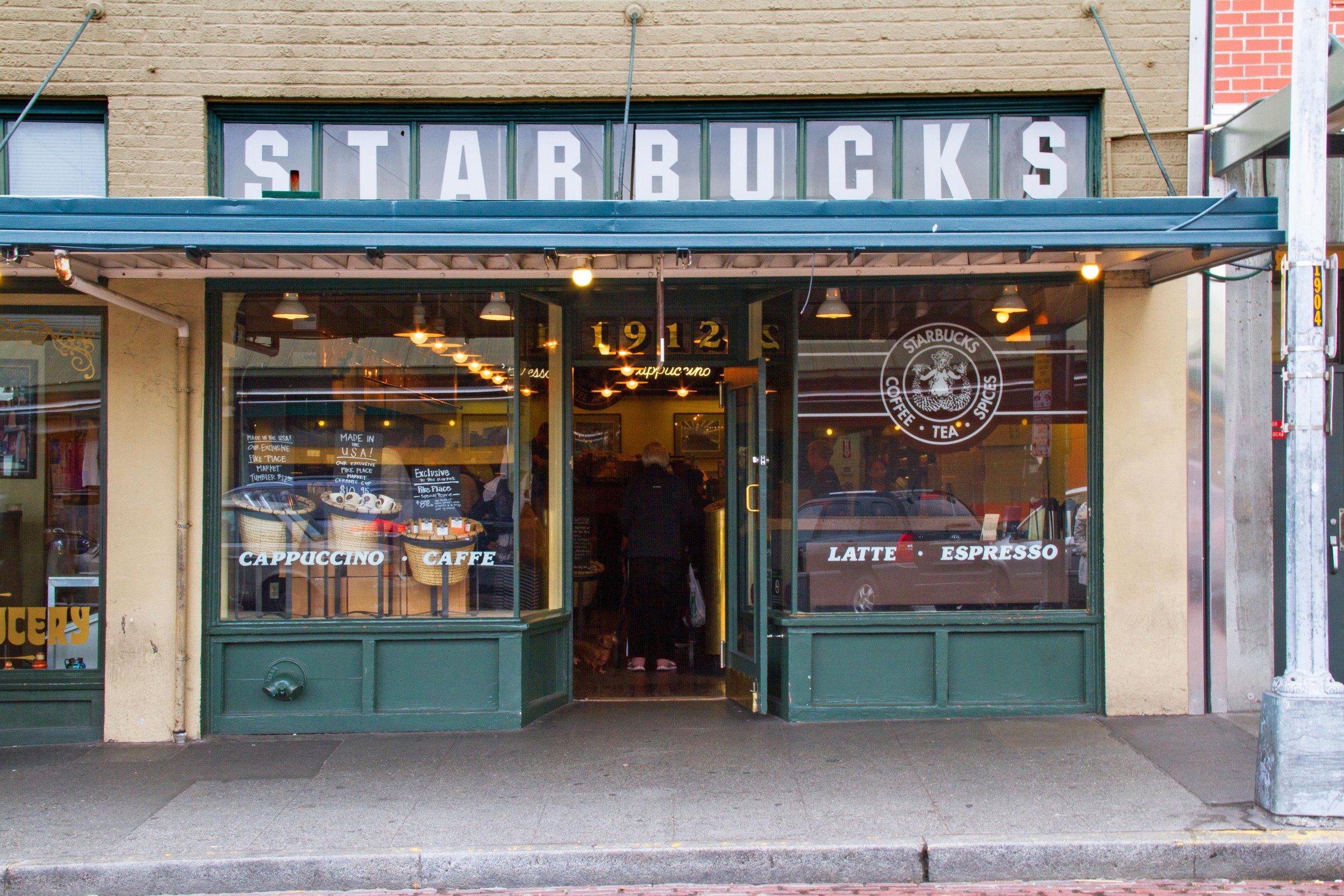 1981-Pike-Place_Exterior_Photo-1.jpeg
