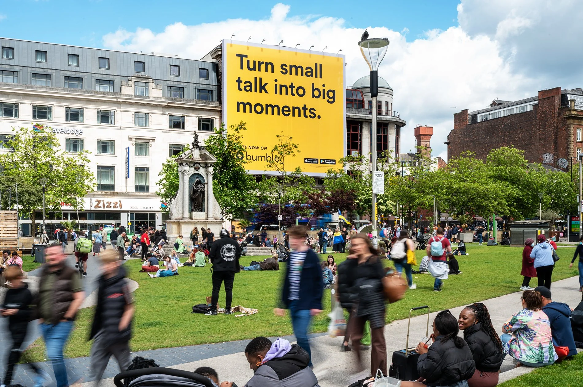 Bumble Manchester Piccadilly Gardens 23rd May 2022 pro shot 3s.jpg