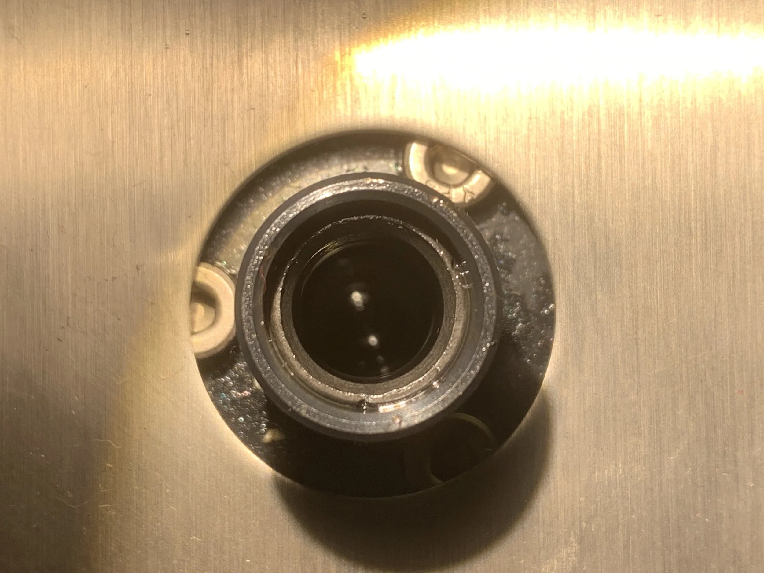 Cleaning out a bearing before examination and recharging