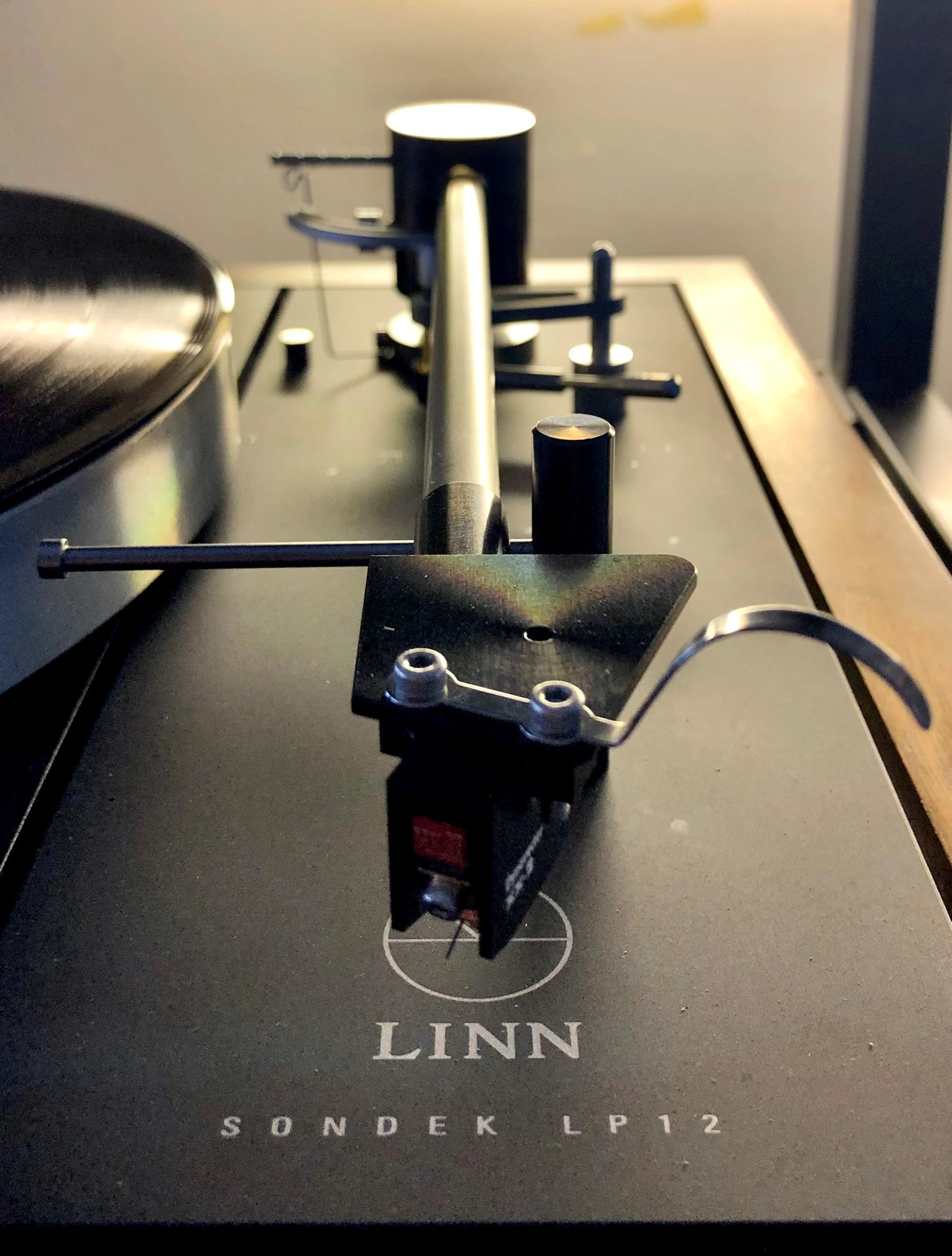 Tonearm change from Linn Ittok to Naim Aro.
