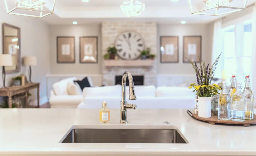 THE COTTAGE CRAFTSMAN TOUR HOME