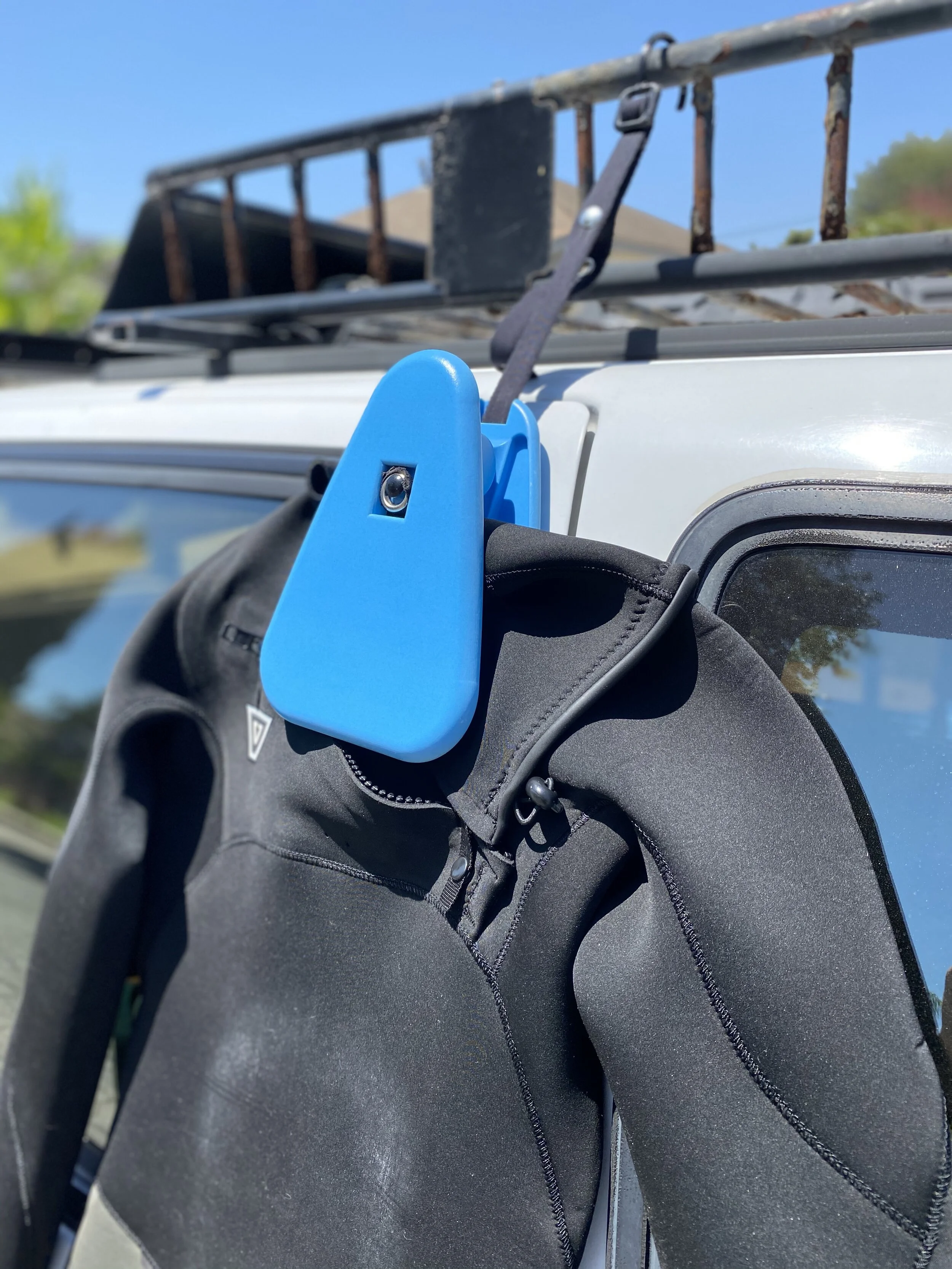 Once the model was 3D printed, it worked perfectly and was able to dry my wetsuit without damaging it.