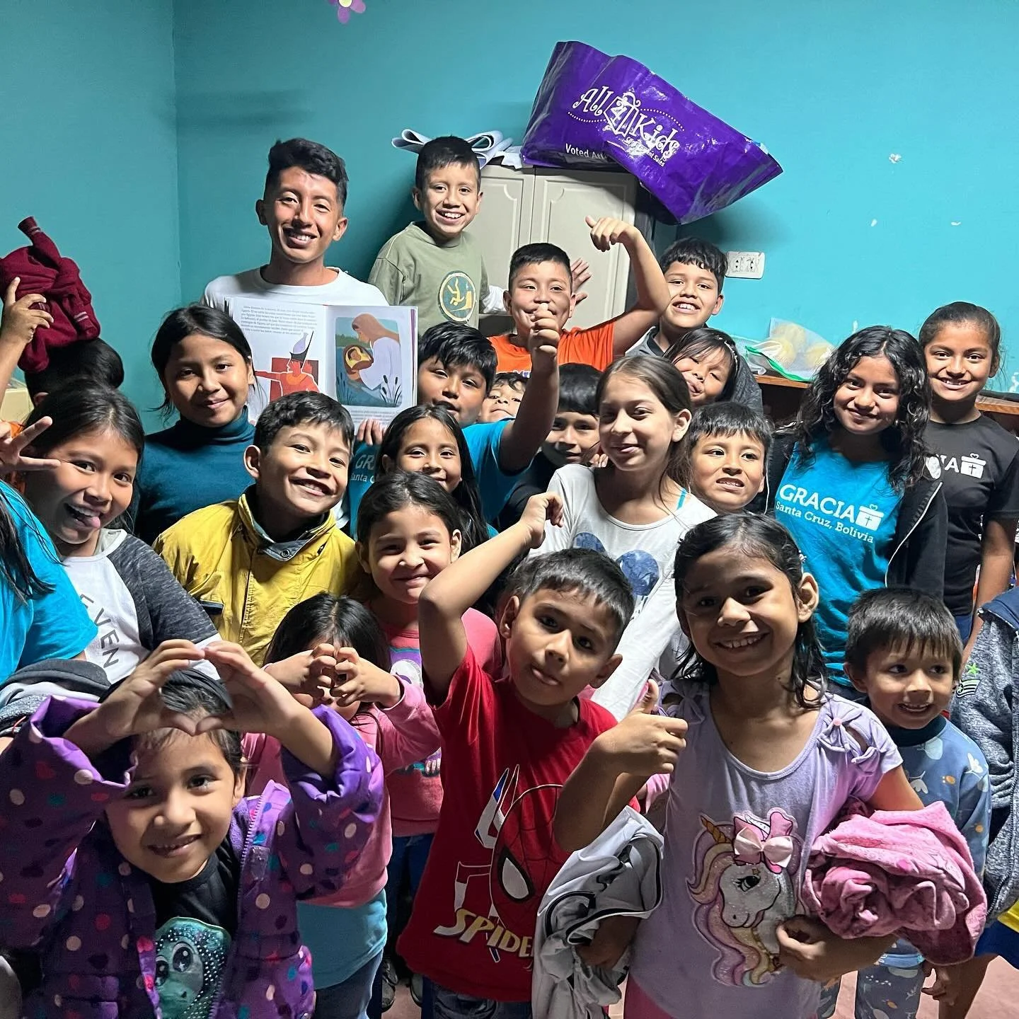 🤍 5 razones m&aacute;s para estar agradecidos con Jes&uacute;s y por todo lo que &Eacute;l est&aacute; haciendo en el ministerio. 

1. Escuelita dominical con los m&aacute;s peque&ntilde;os. 
2. Tiempo de recreaci&oacute;n con nuestros j&oacute;vene