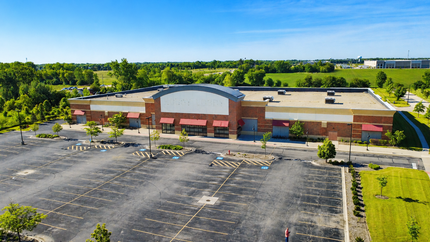 Algonquin Big Box Retail Building