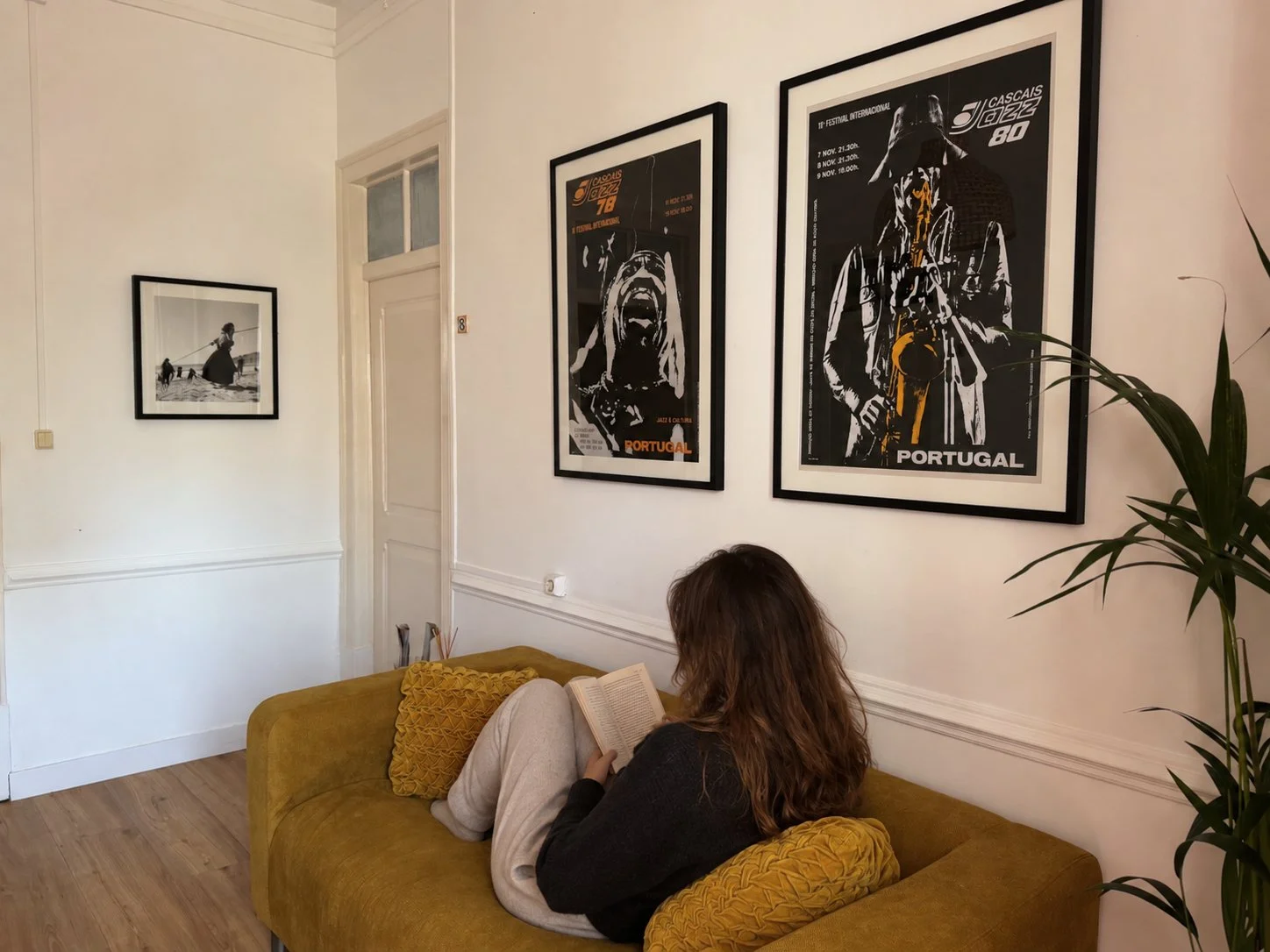 living room - girl reading .jpg