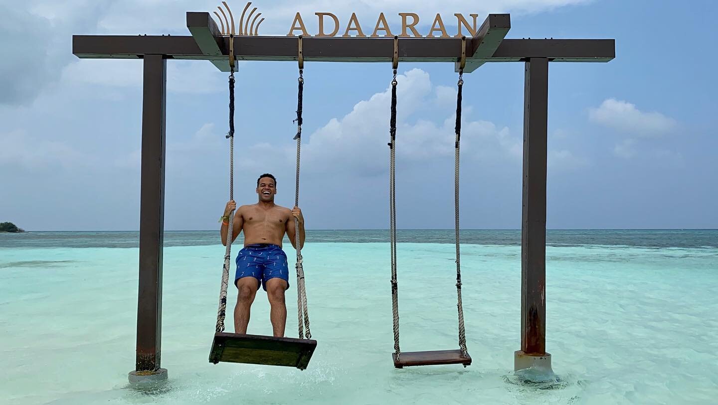 Swinging into another month in quarantine..
.
.
.
#stayhome #iwishihadapool #leslunchables #maldives
