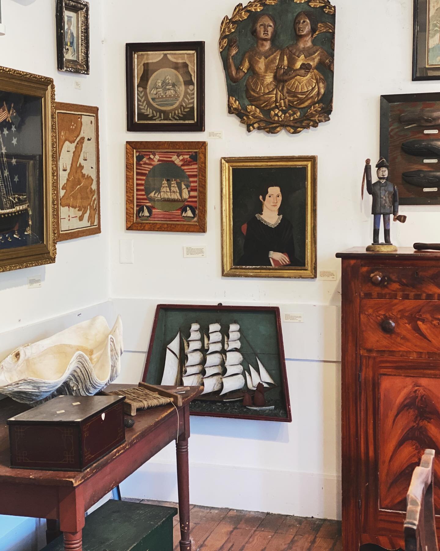 Pretty corner upstairs at @sylviaantiques . This shop belongs to my SIL&rsquo;s family. Multiple generations. And it&rsquo;s one of the nicest shops in town. Always worth a visit.