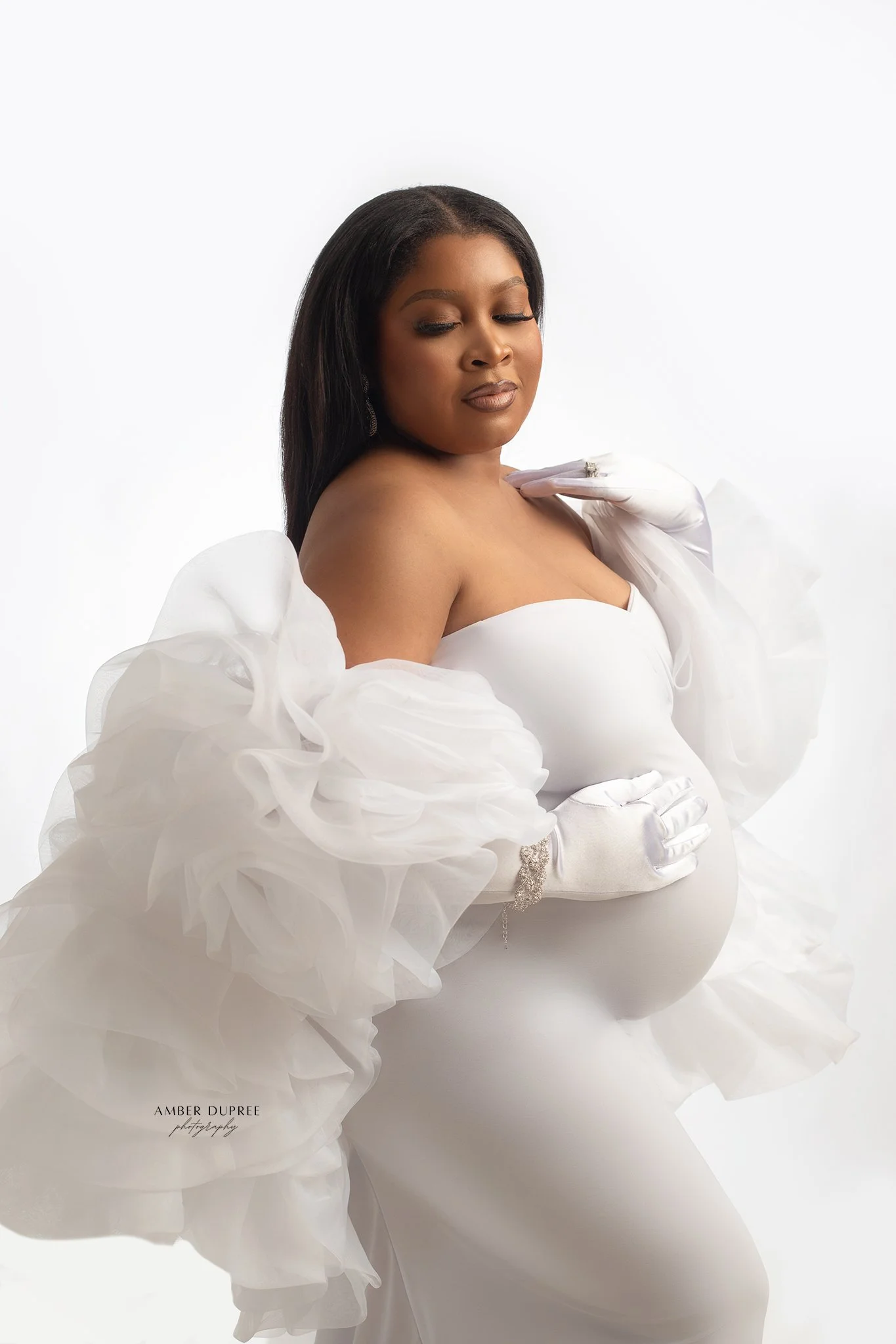 Nashville maternity photographer, newborn photography nashville,  newborn pics near me, maternity photographer near me, nashville, maternity photographers nashville, nashville maternity photographer, maternity photographer nashville, indoor maternity