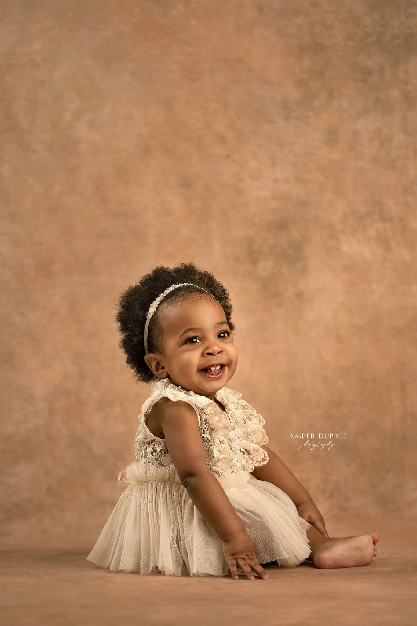 Nashville newborn photographer, newborn photography Nashville TN, luxury newborn photographer Nashville, newborn photography pricing Nashville, newborn photography packages Nashville, baby photographer Nashville