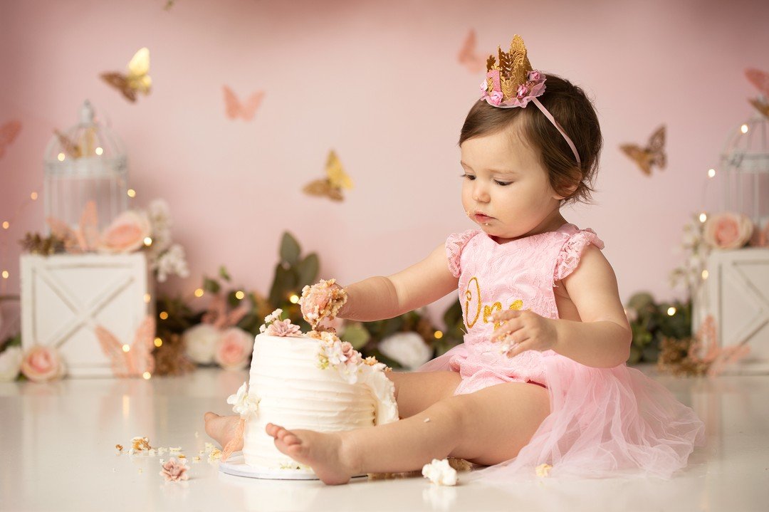We all know the first year can go by in the blink of an eye! You may be facing their first birthday while it still feels like you gave birth to them just last week. Don&rsquo;t let these moments and milestones pass you by, book your little one&rsquo;