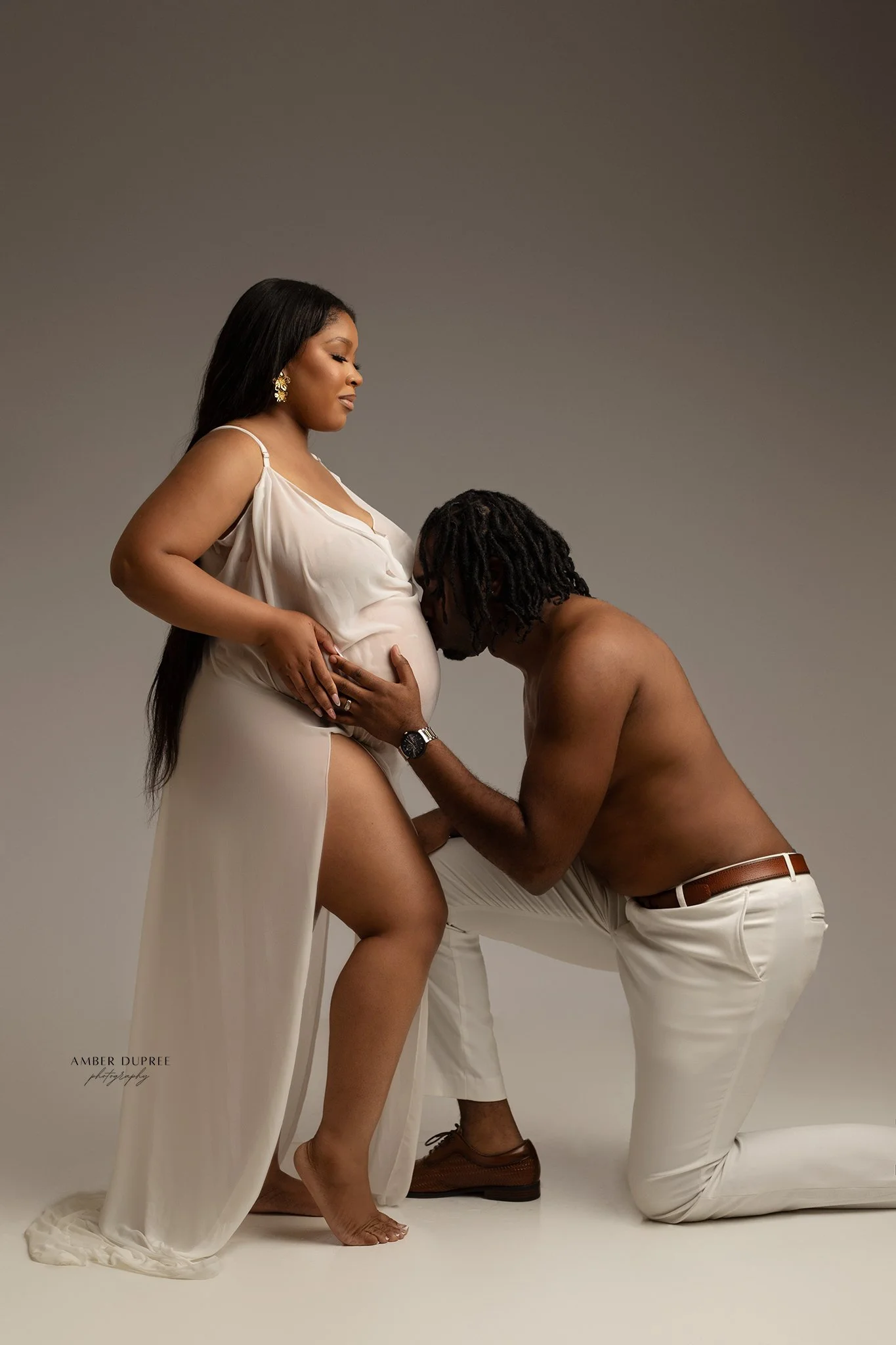 Nashville Maternity Photography | Backlit &amp; Timeless White Portraits