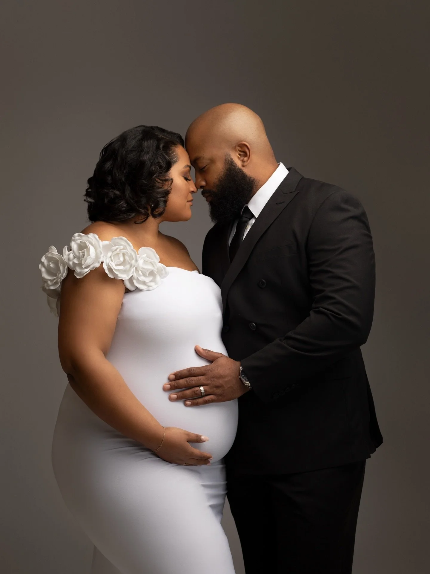 With strong love and anticipation. ❤️

#maternity #photoshoot #maternityphotography #maternityphotographer #love #maternityshoot #maternityphotos #nashvillematernityphotographer #clarksvillematernityphotographer #brentwoodmaternityphotographer #nashv