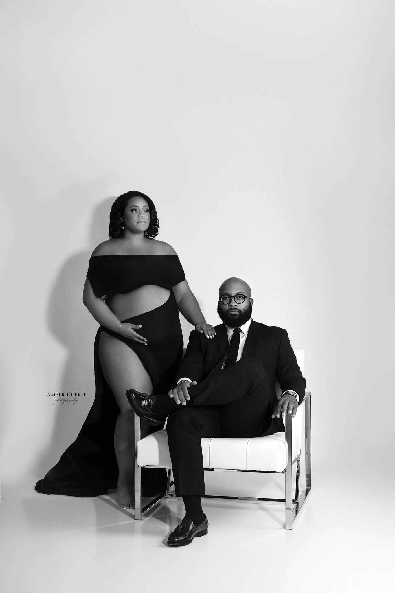 Why Book a Professional Maternity Photography Session?