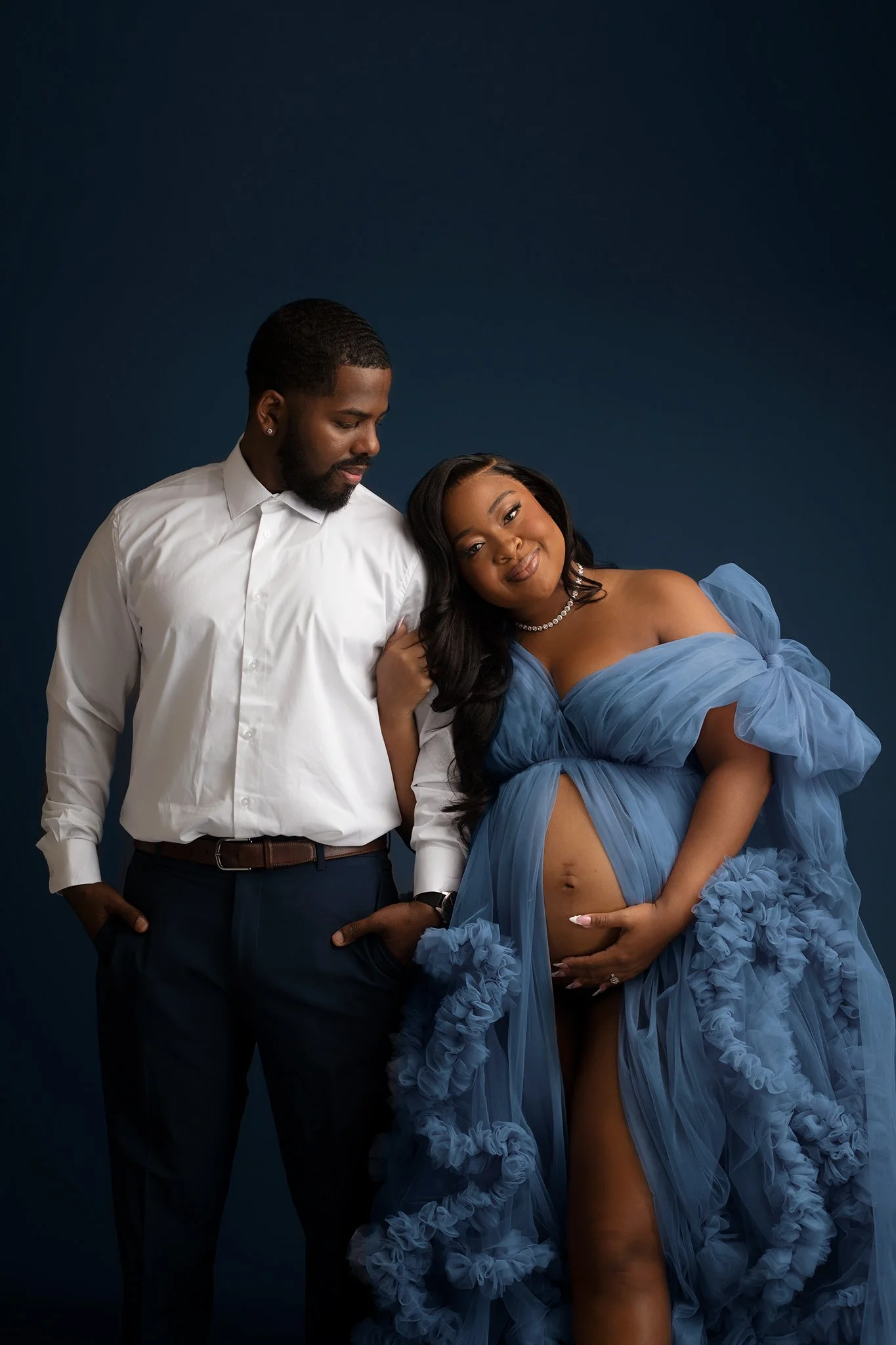 maternity photoshoot ideas for boy moms