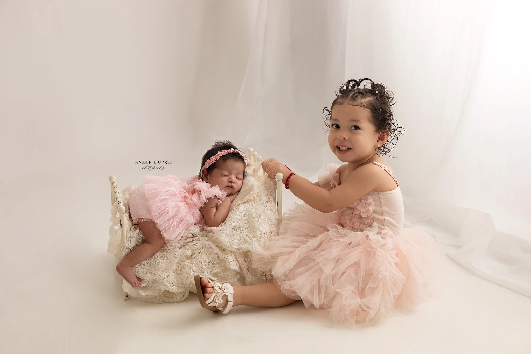 What Do Newborn Photography Sessions Actually Feel Like? | Nashville Newborn Photographer