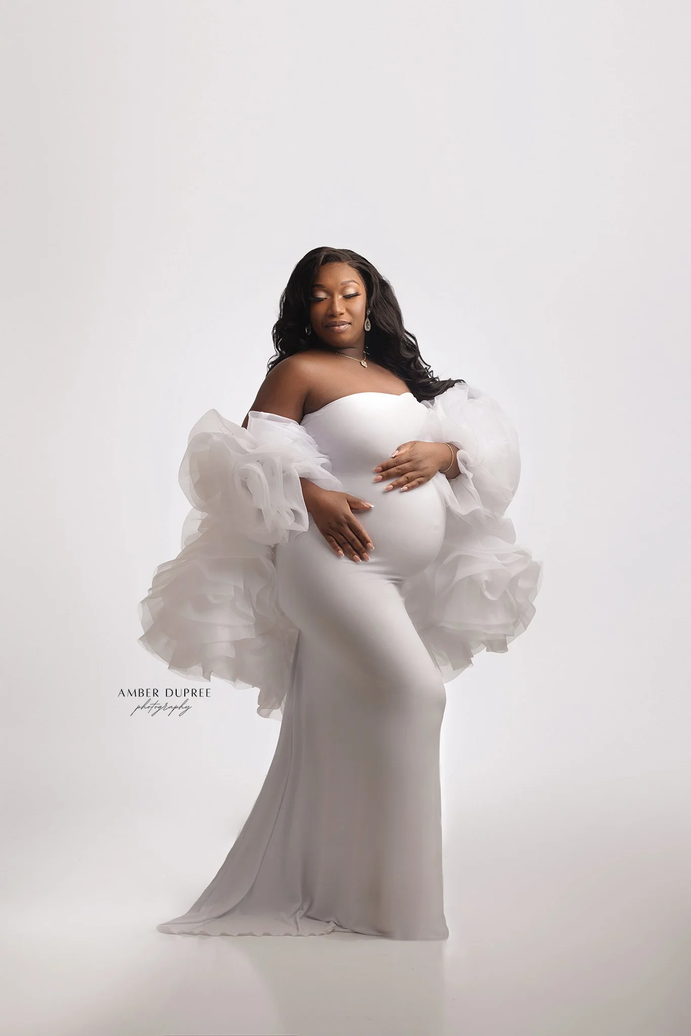 Nashville maternity photographer, newborn photography nashville,  newborn pics near me, maternity photographer near me, nashville, maternity photographers nashville, nashville maternity photographer, maternity photographer nashville, indoor maternity