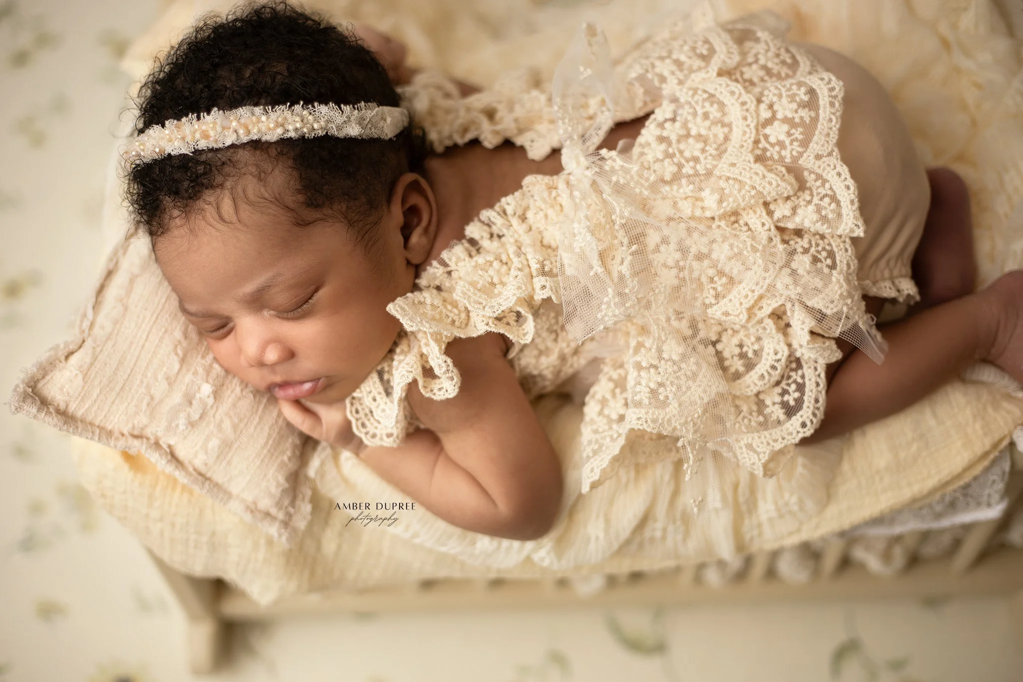 nashville-newborn-photographer-sleeping-newborn
