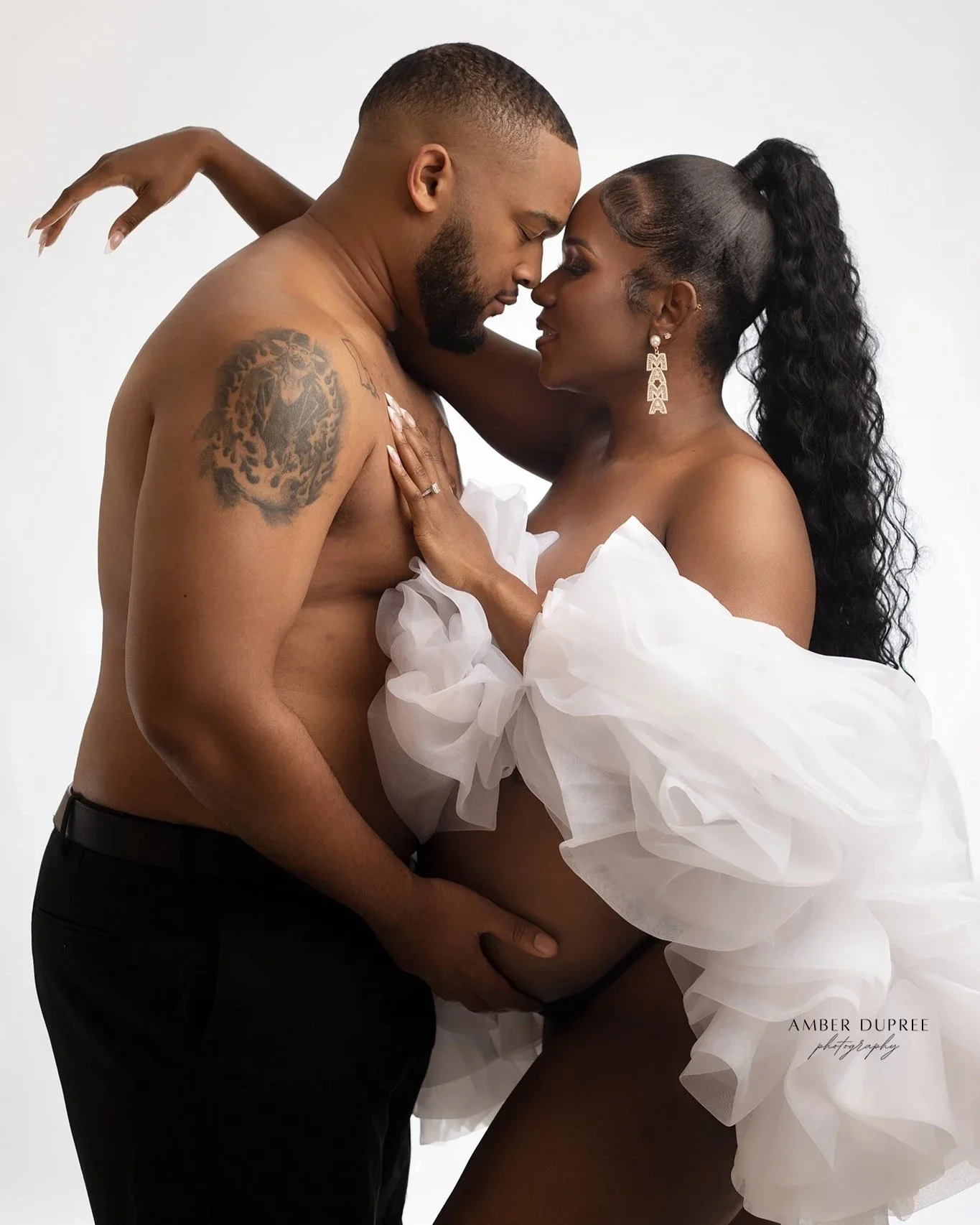 Nashville maternity photographer, maternity photographer Nashville TN, luxury maternity photographer Nashville, maternity photography Nashville TN, Nashville pregnancy photographer, maternity photos Nashville, maternity photography studio Nashville
