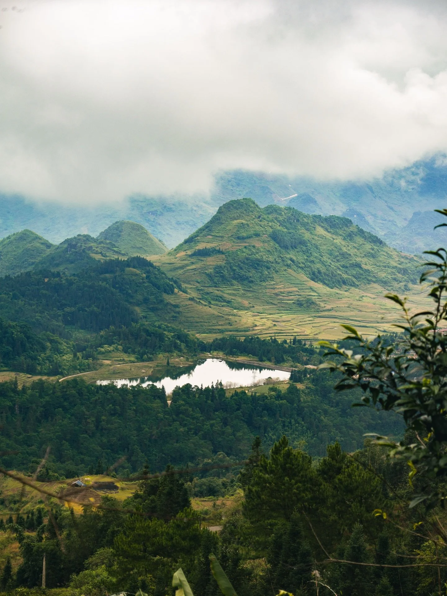 Snaps from the mountains and rice fields in Ha Giang, north Vietnam.
Which one is your favourite? 

📷:OM-3