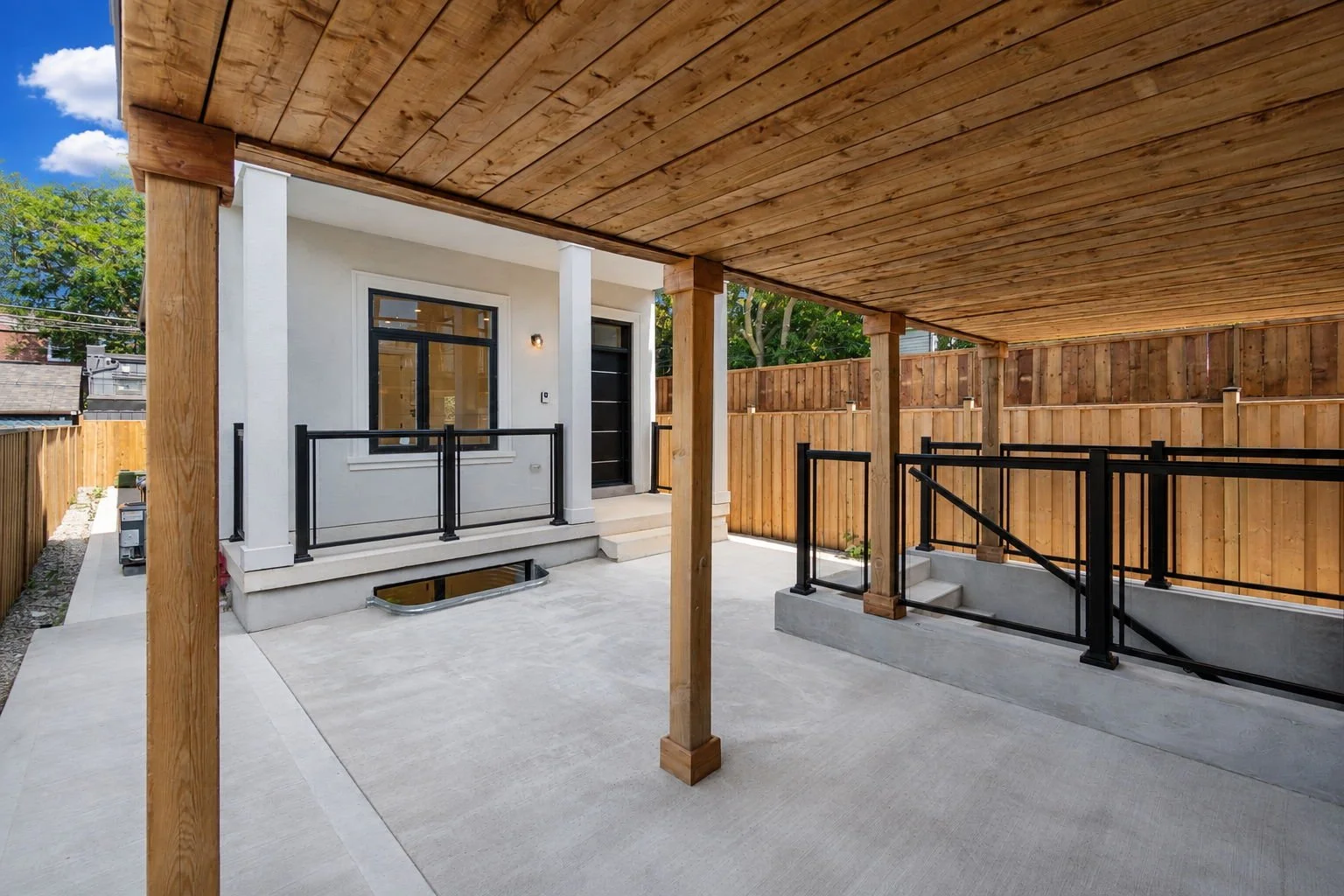40-web-or-mls-49-wayland-ave.png