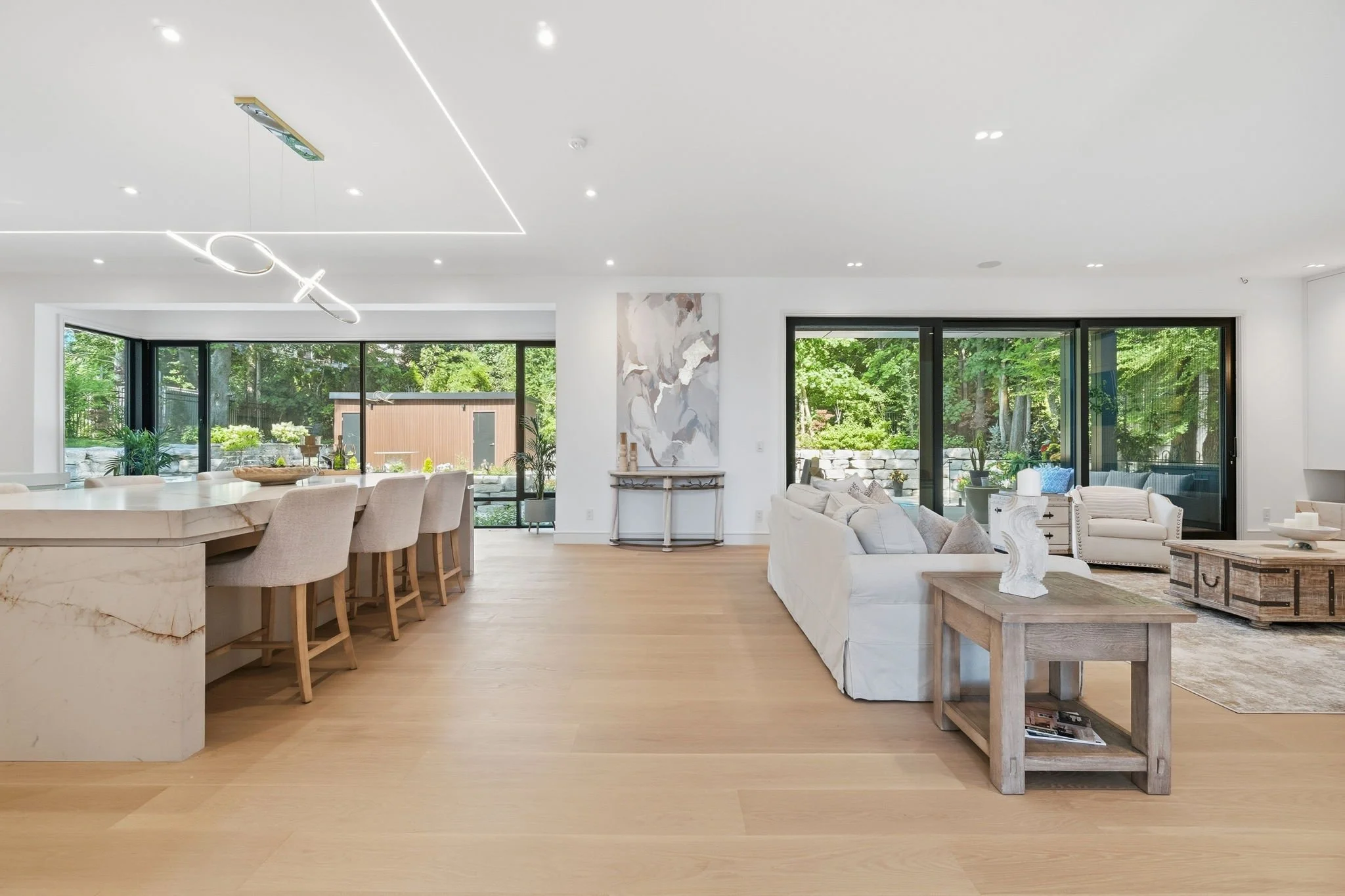 30-web-or-mls-35-riverside-blvd.jpg