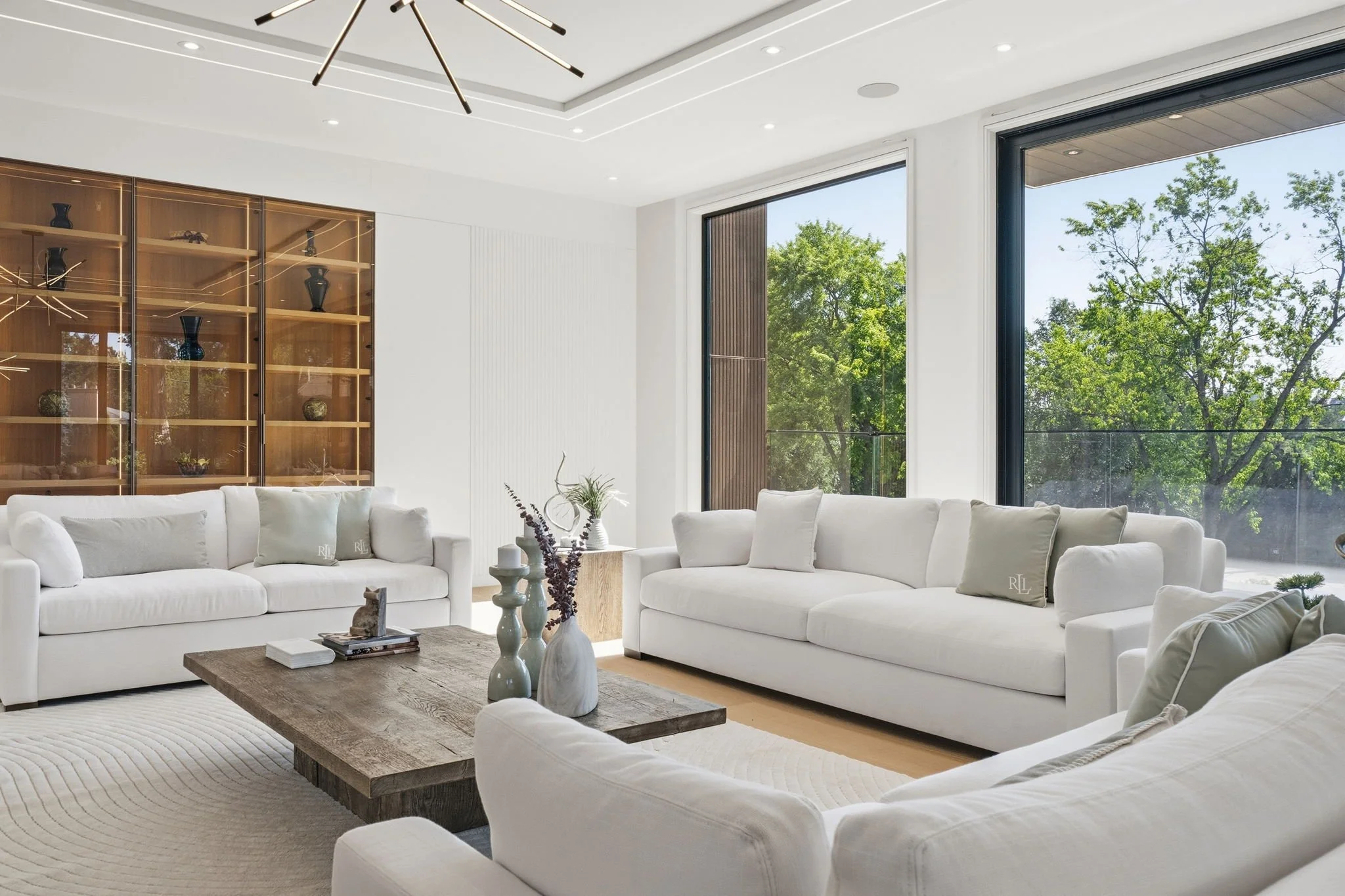 51-web-or-mls-35-riverside-blvd.jpg
