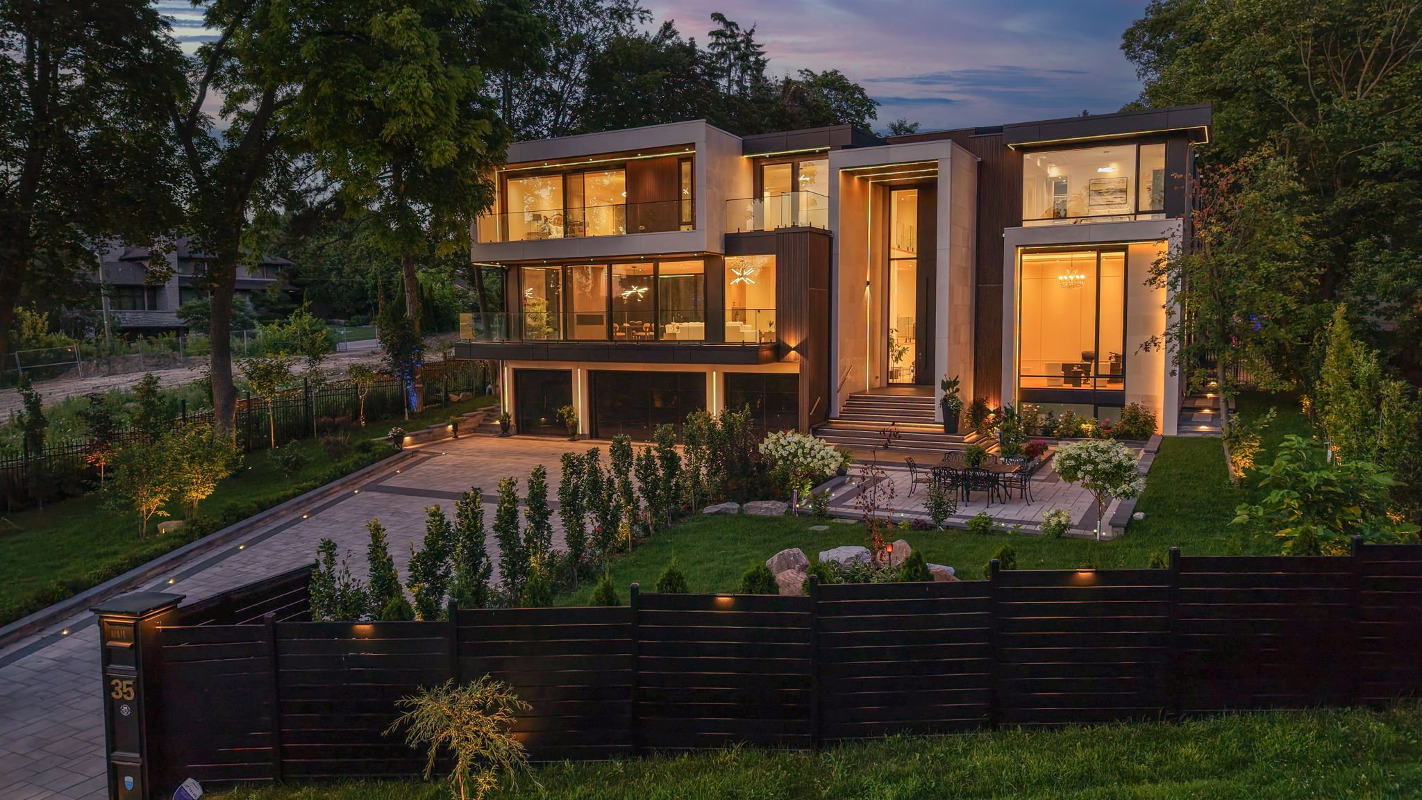 3-web-or-mls-35-riverside-blvd.jpg