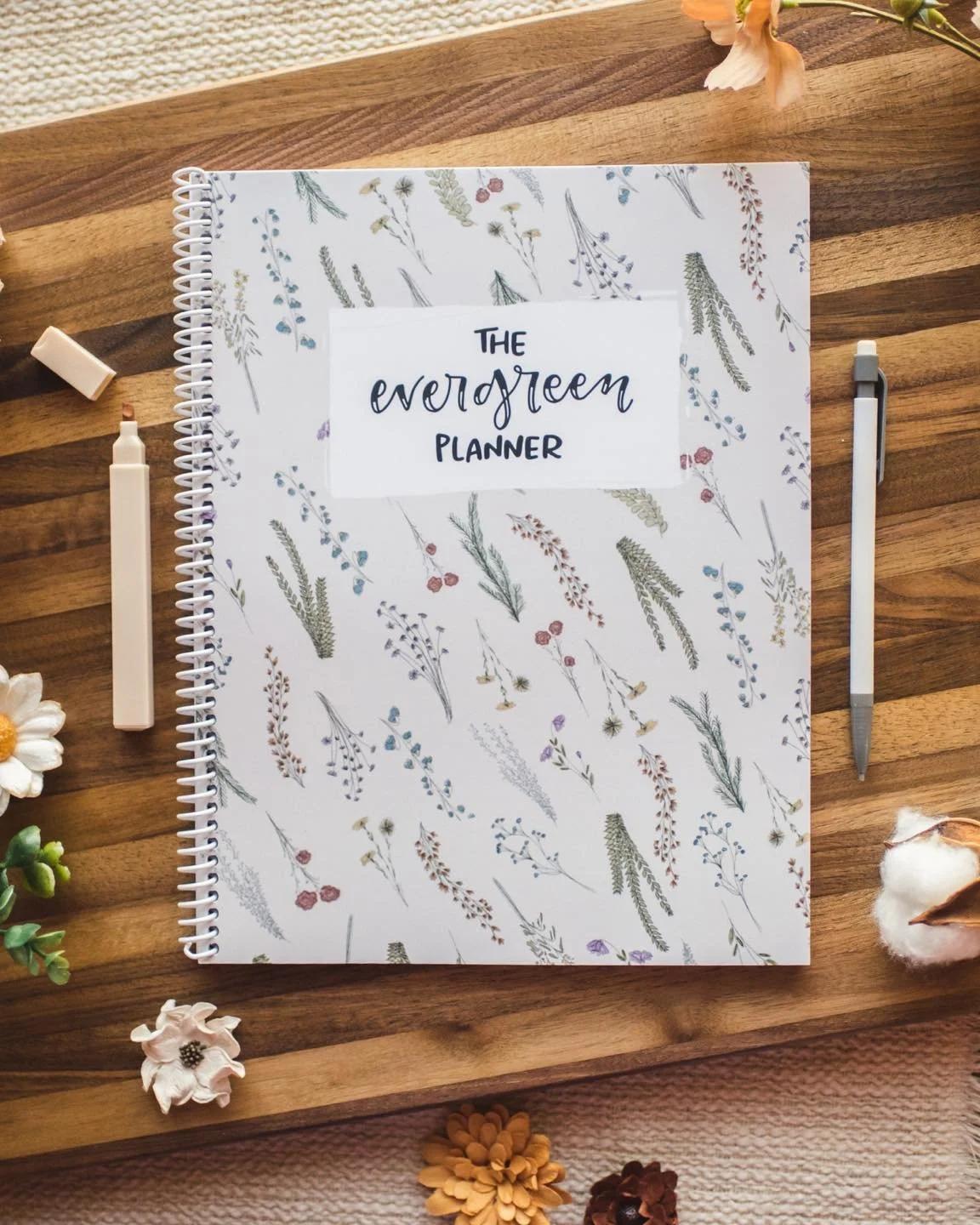 Need a planner? Plan out your days in a way that helps keep time with God as priority with the Evergreen Planner 😊
Details:
undated (including months)
monthly spread
weekly spreads
Add-ons:
+ a matching sticker sheet with month stickers and mor