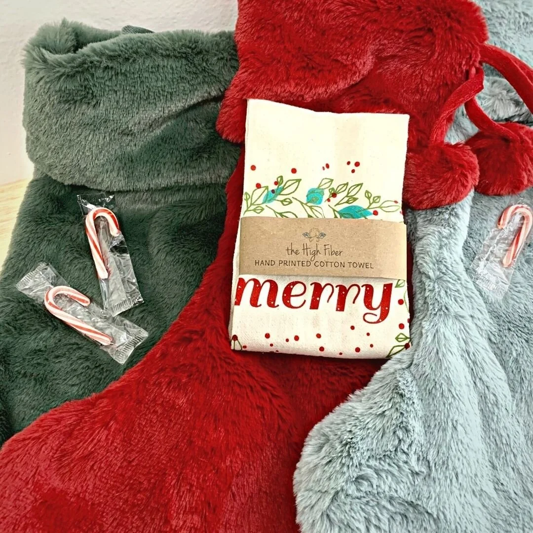 The High Fiber all-natural and organic tea towels. ⁠
⁠
In assorted prints... cute stocking stuffers! $14 each.⁠
⁠
PLUS these fabulously soft and fuzzy stockings! ⁠
⁠
⁠
#shopsmall #shoplocal #shopsmallbusinesses #smallbusinesssaturday #njsmallbusiness