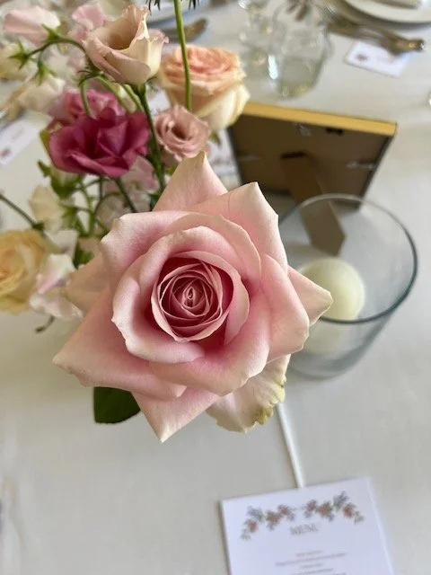 Pink and white wedding table flowers