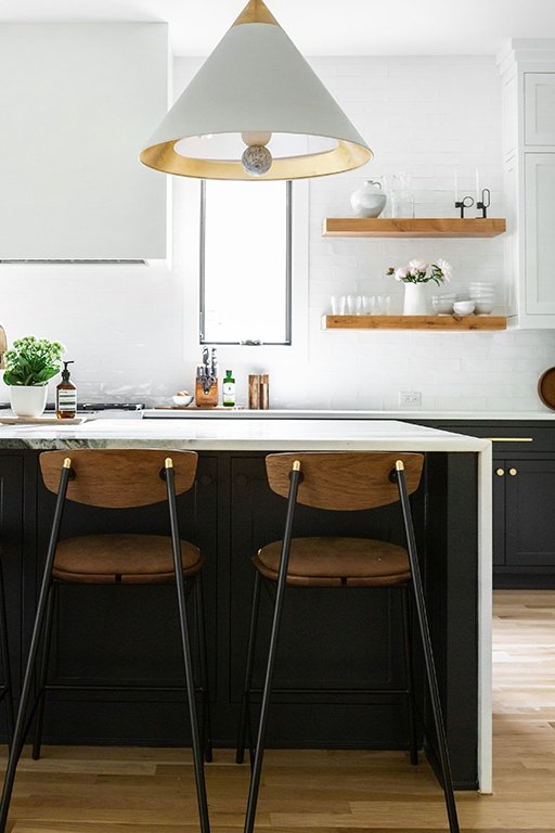 AshleyRobertsonHomeTour-Kitchen_sm.jpg