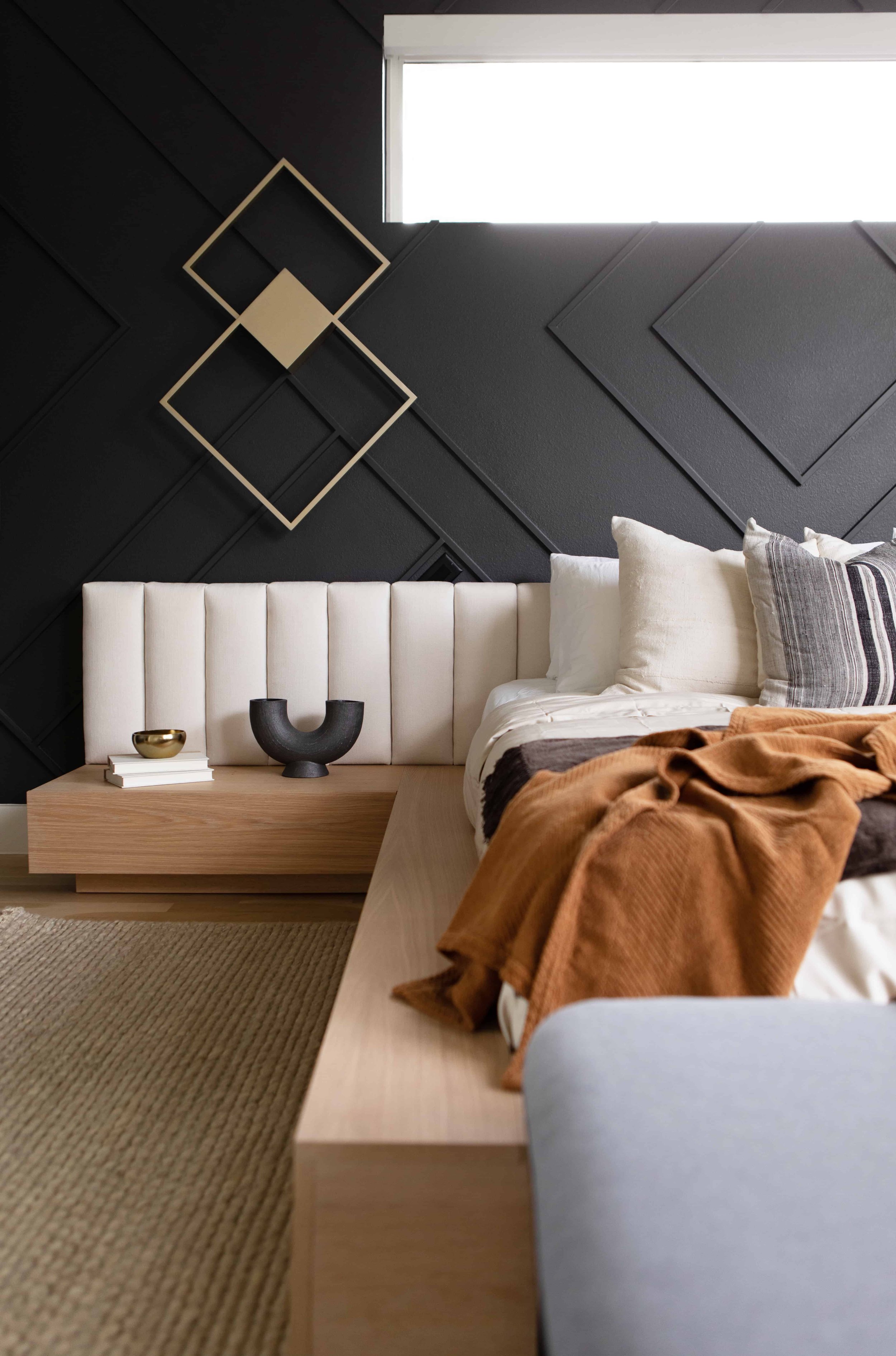 bed-styling-organic-luxury-moody-geometry.jpg